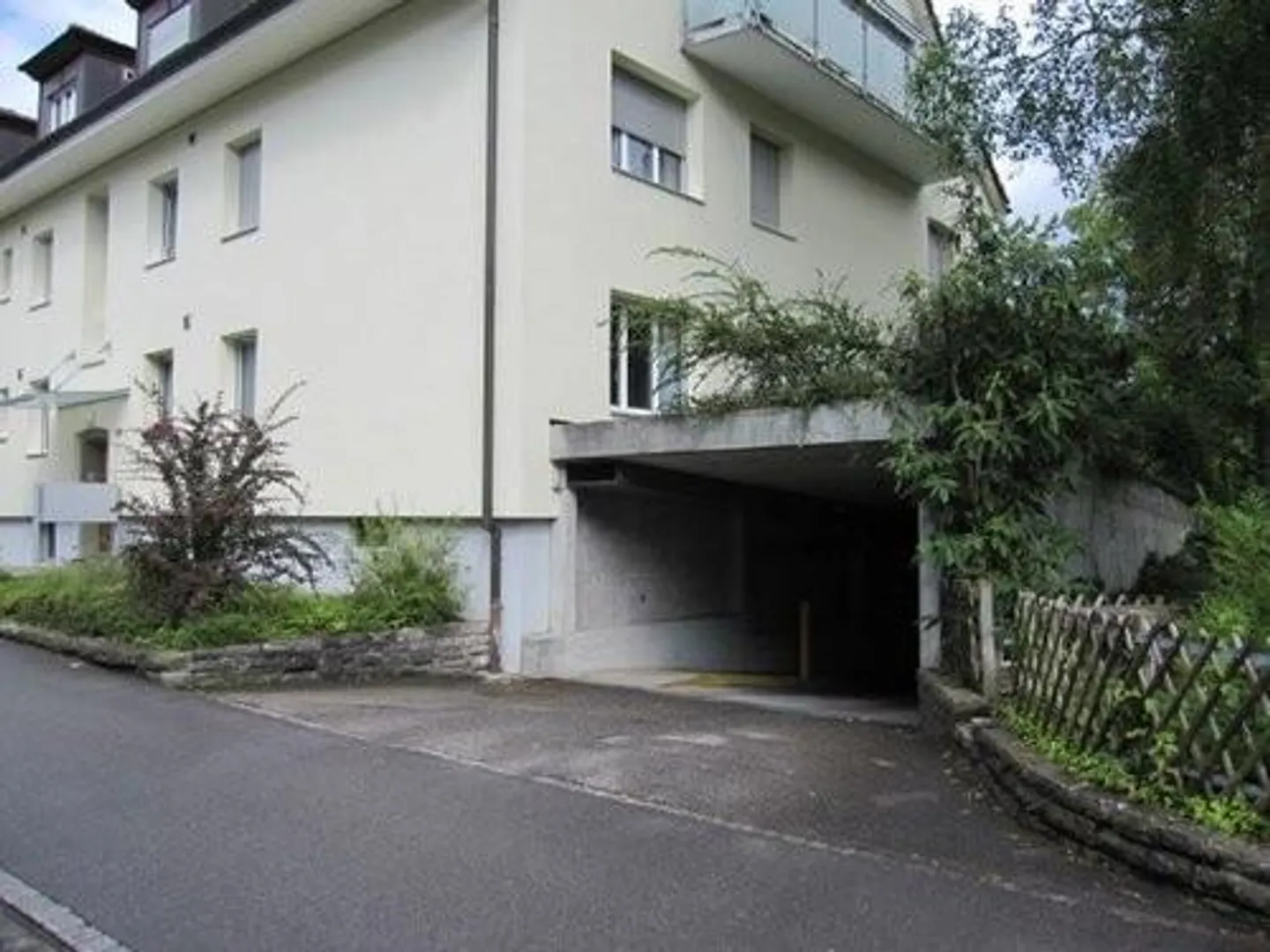 Einstellplatz Nähe Bern-Ostring - Foto 1 von 2