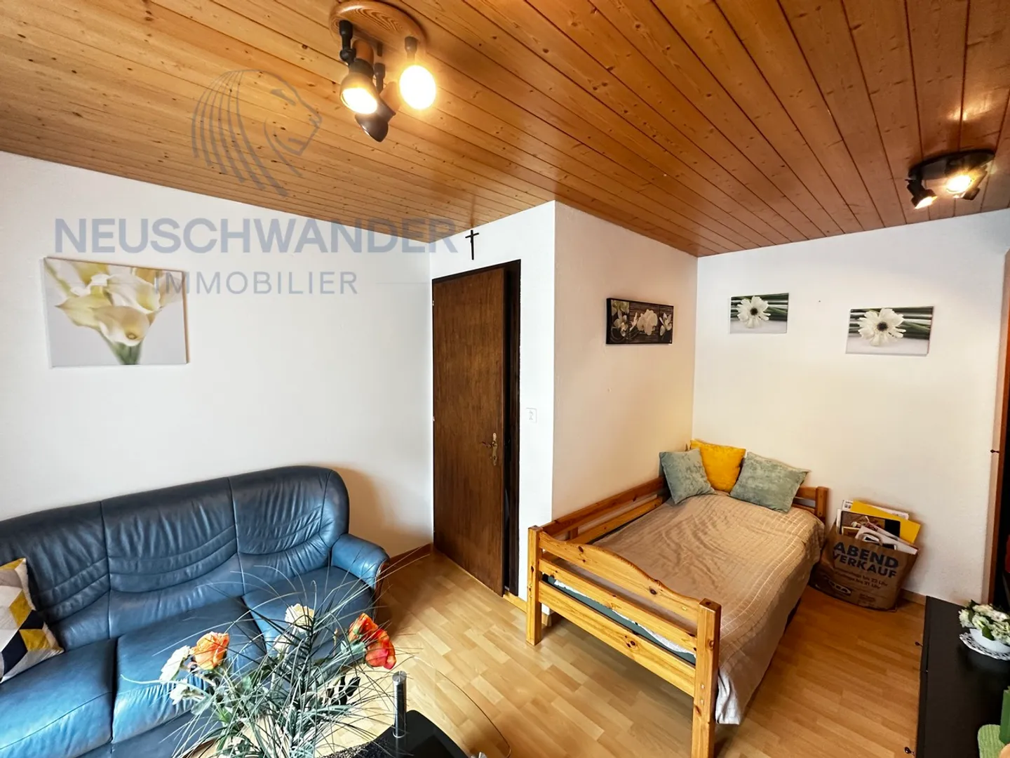 Helle mit großem üppigen Garten - Foto 21 von 28