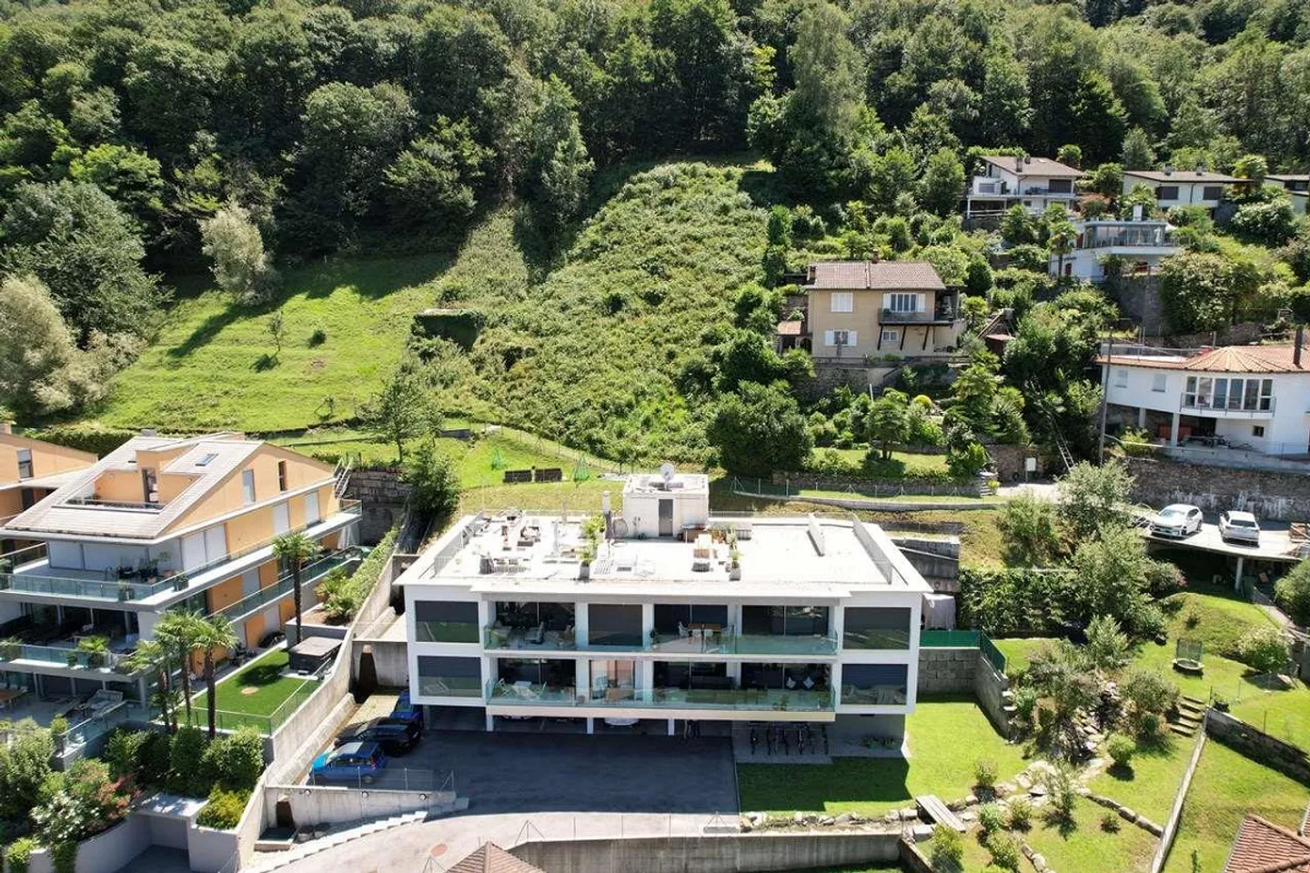 PIAZZOGNA - Recenti 3,5 con giardino e Vista Lago - Photo 10 of 13