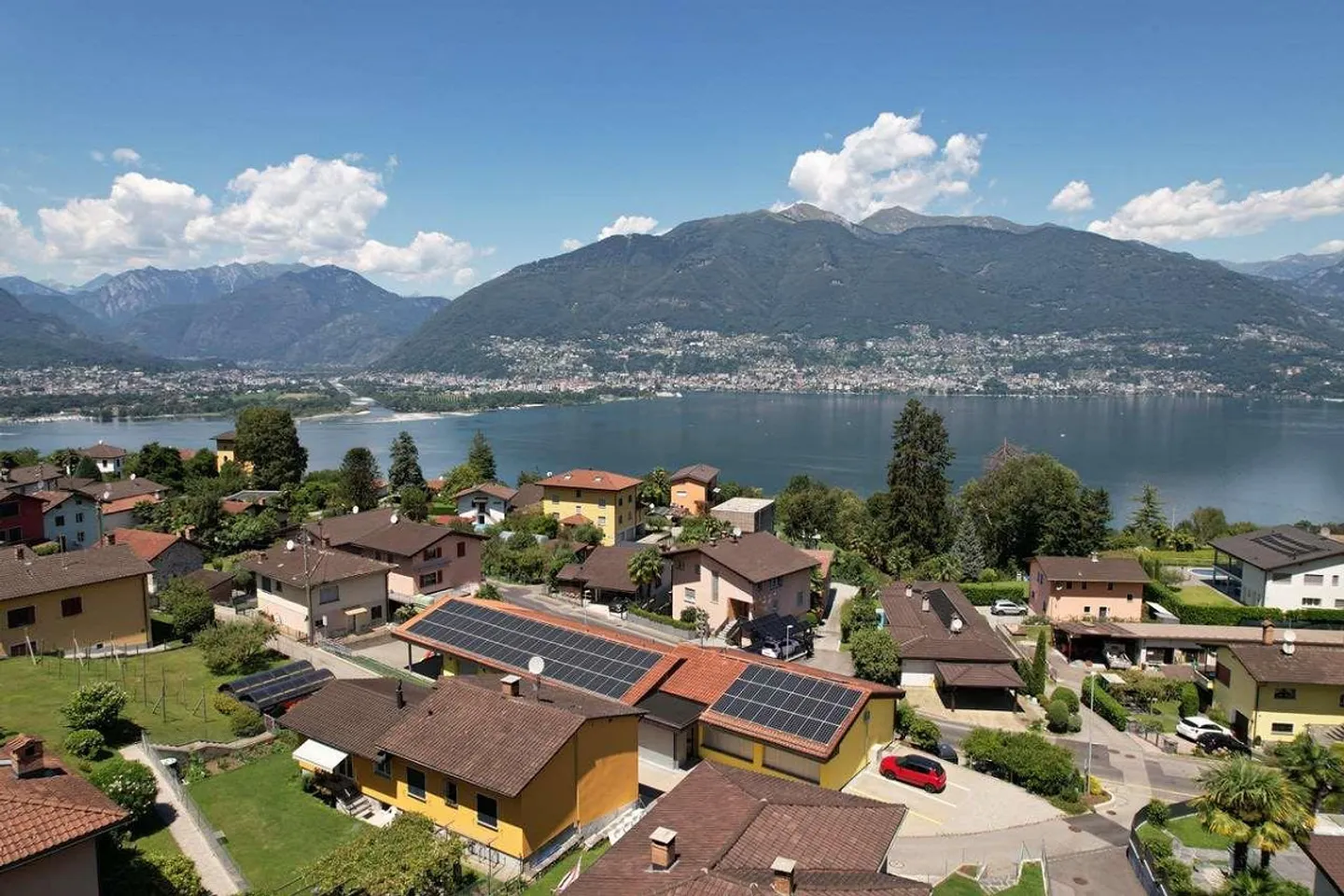 PIAZZOGNA - Recenti 3,5 con giardino e Vista Lago - Photo 11 of 13