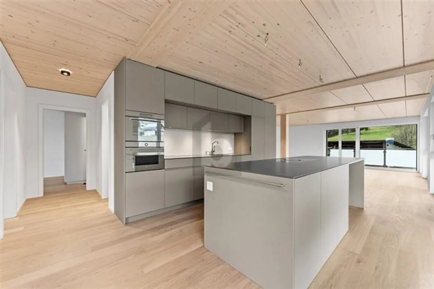 Geräumige moderne Wohnung - Foto 2 von 6