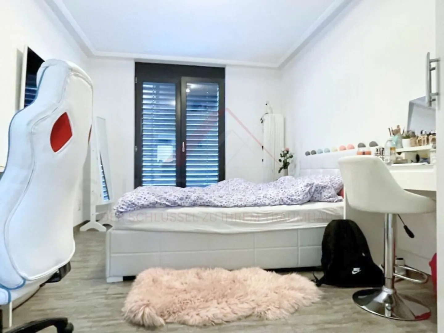 Appartamento confortevole di 4,5 stanze con grande balcone e ascensore - ideale per famiglie e anziani - Foto 9 di 16