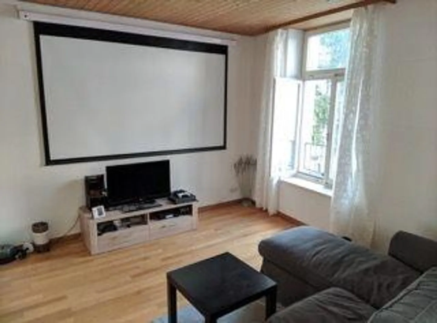 Near University, 3-room apartment ideal for a 2-person shared flat - Photo 8 of 10