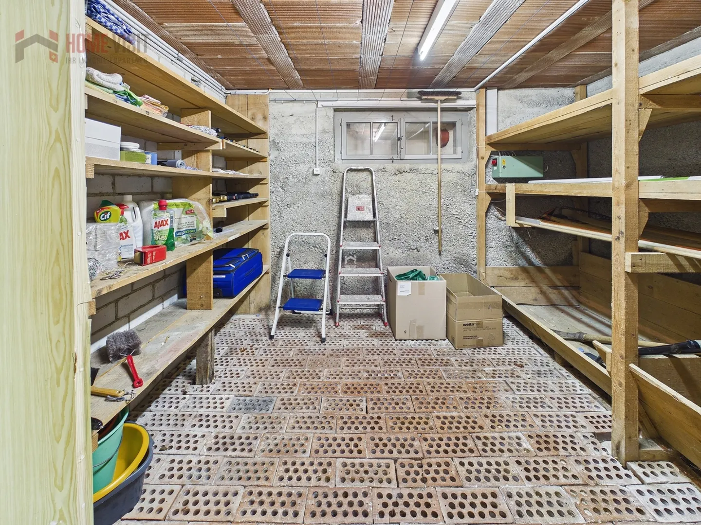 Charming Family Home with Garden - Photo 13 of 21