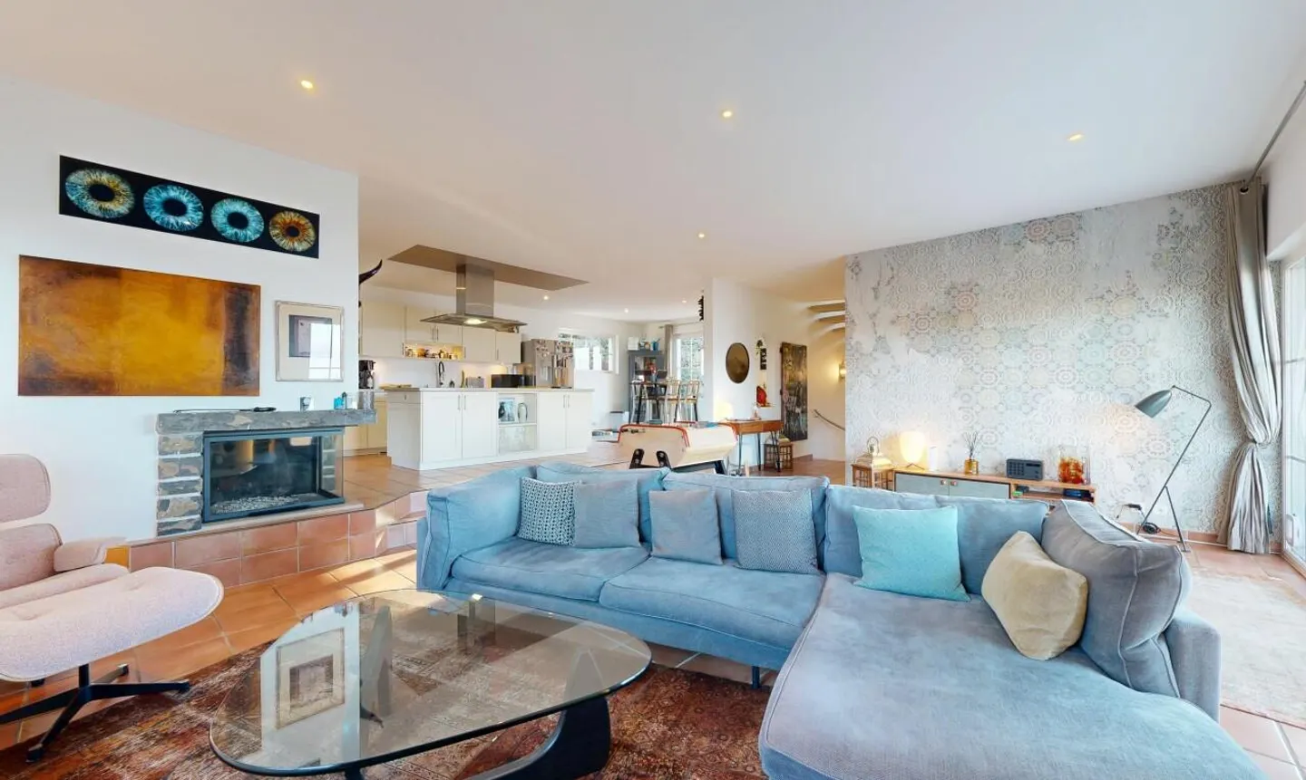 Stunning individual house with panoramic lake view in Blonay - Photo 1 of 11