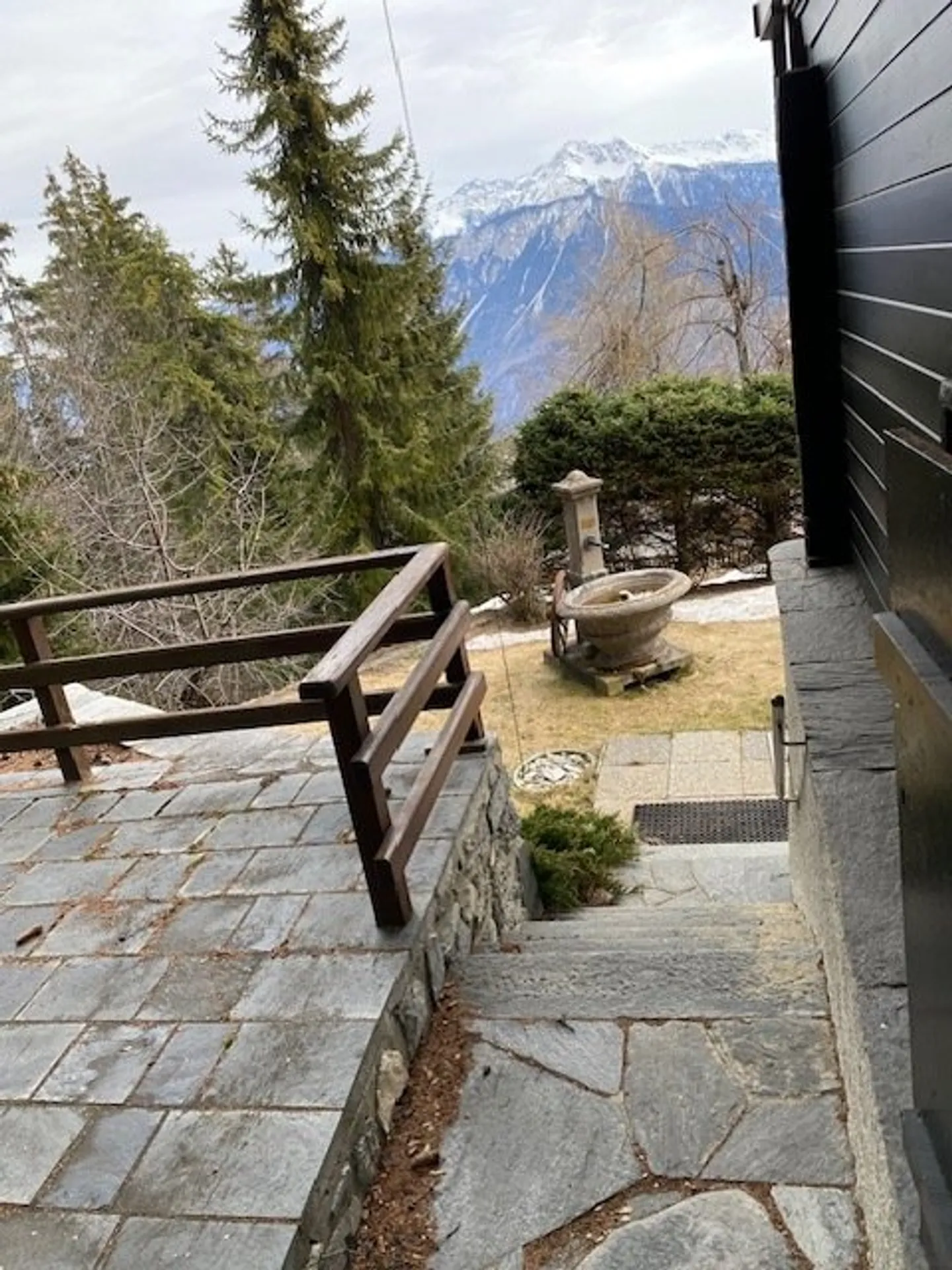 Offre unique - Maison de vacances avec 4 unités à Crans Montana - ou bien propriété d'investissement - Photo 6 sur 35