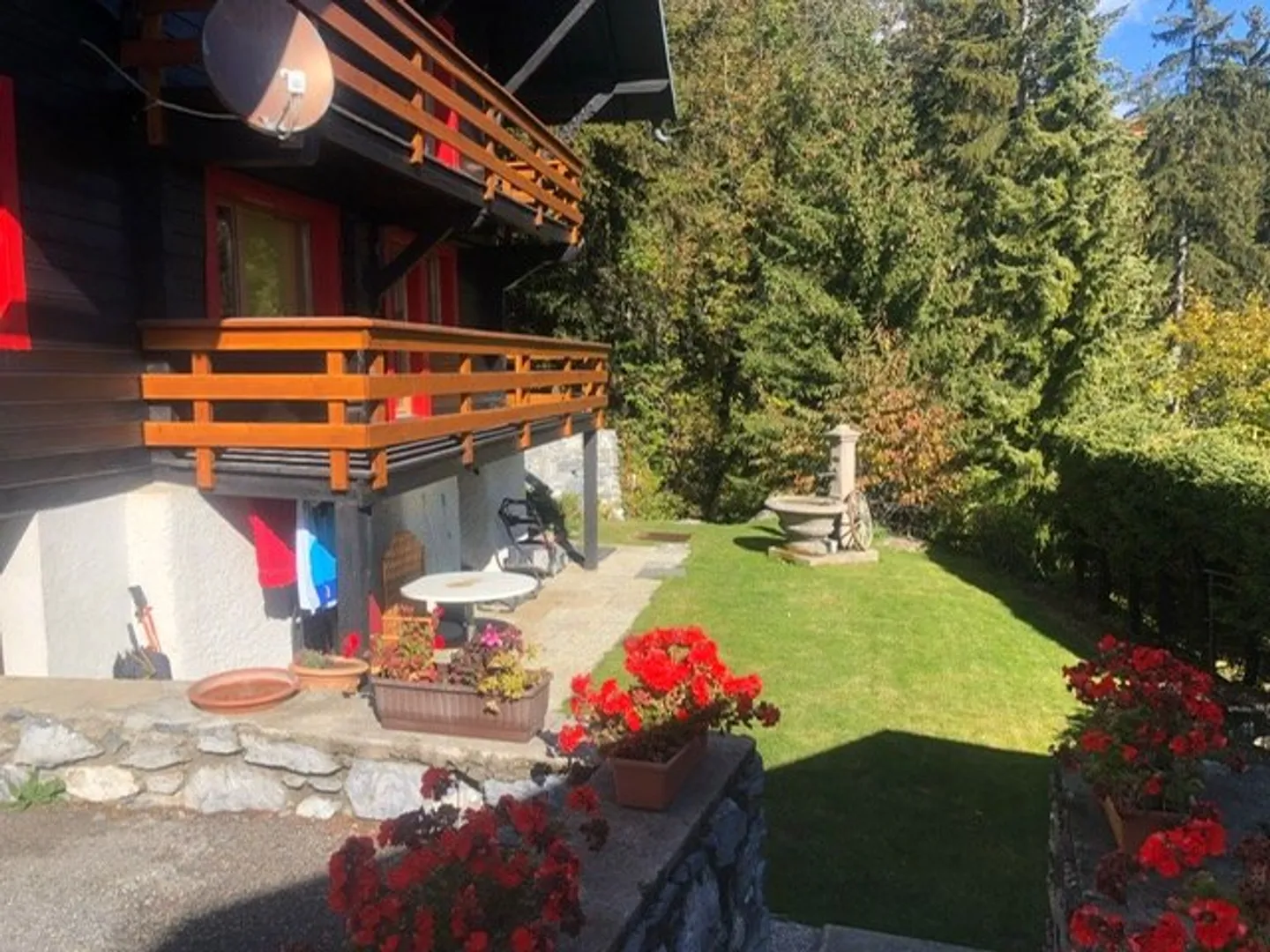Offre unique - Maison de vacances avec 4 unités à Crans Montana - ou bien propriété d'investissement - Photo 10 sur 35
