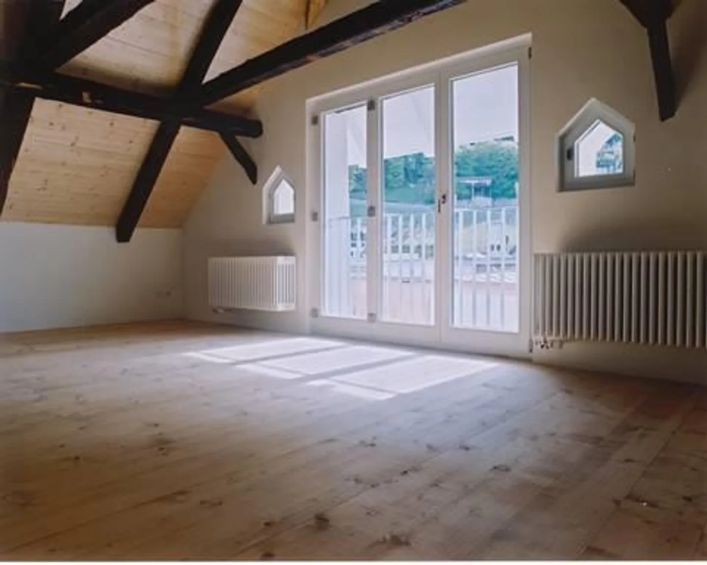 Appartement en loft dans la vieille ville de Chur - Photo 3 sur 3