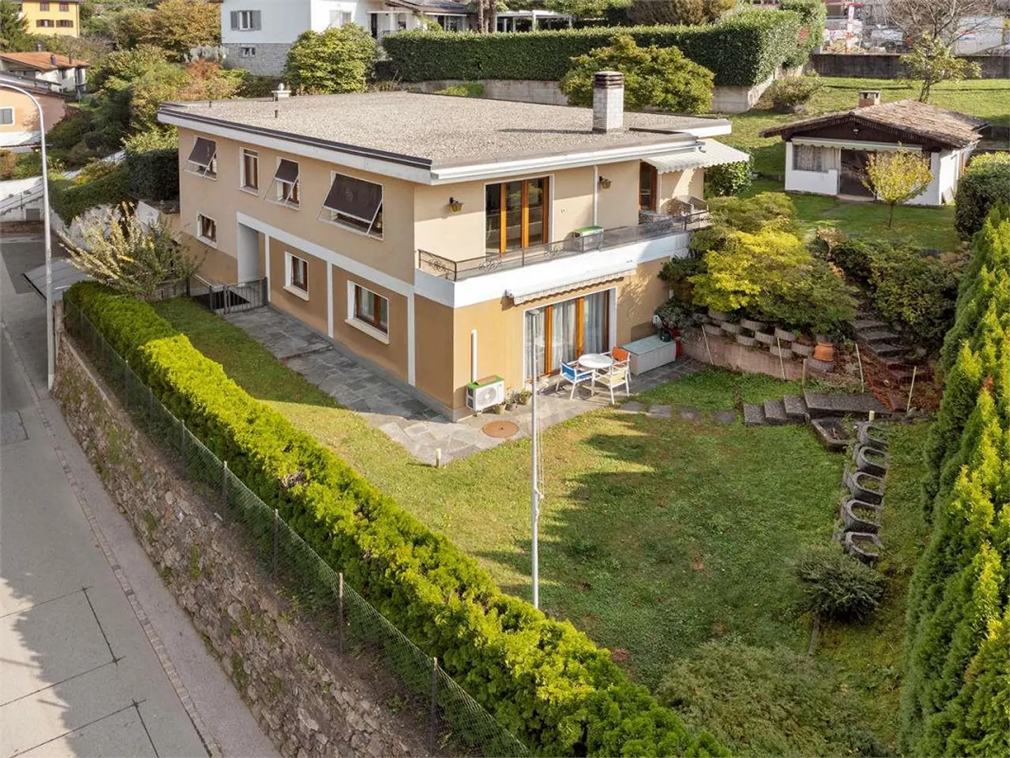 Elegant Semi-Detached Villa with Two Independent Apartments and Garden - Photo 1 of 13