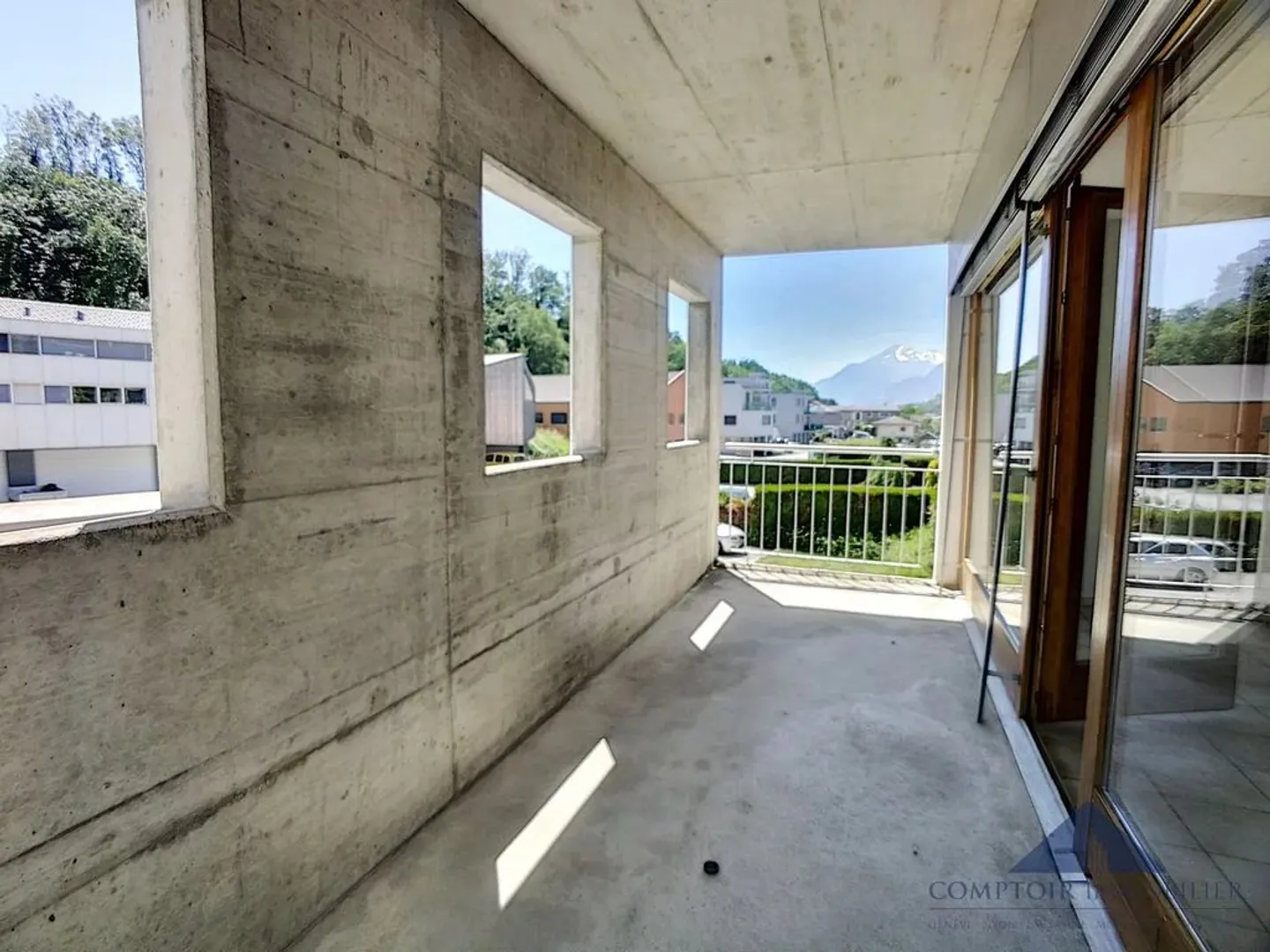 Spacious Studio with Balcony - Photo 6 of 6