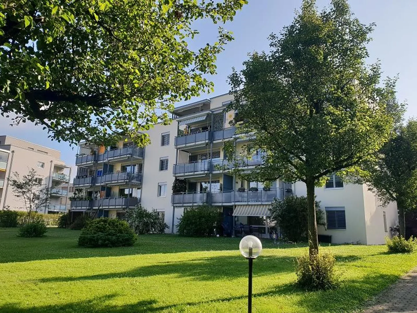 Praktischer Parkplatz - Foto 1 von 1