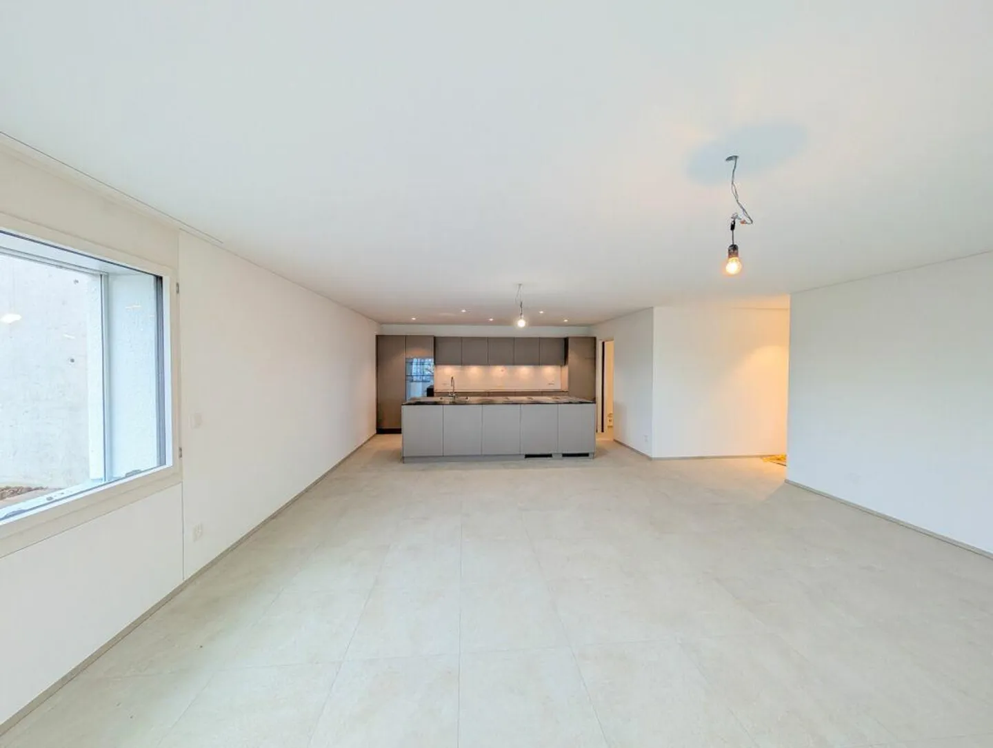 Family Living with Garden and Ample Storage Space - Photo 4 of 13