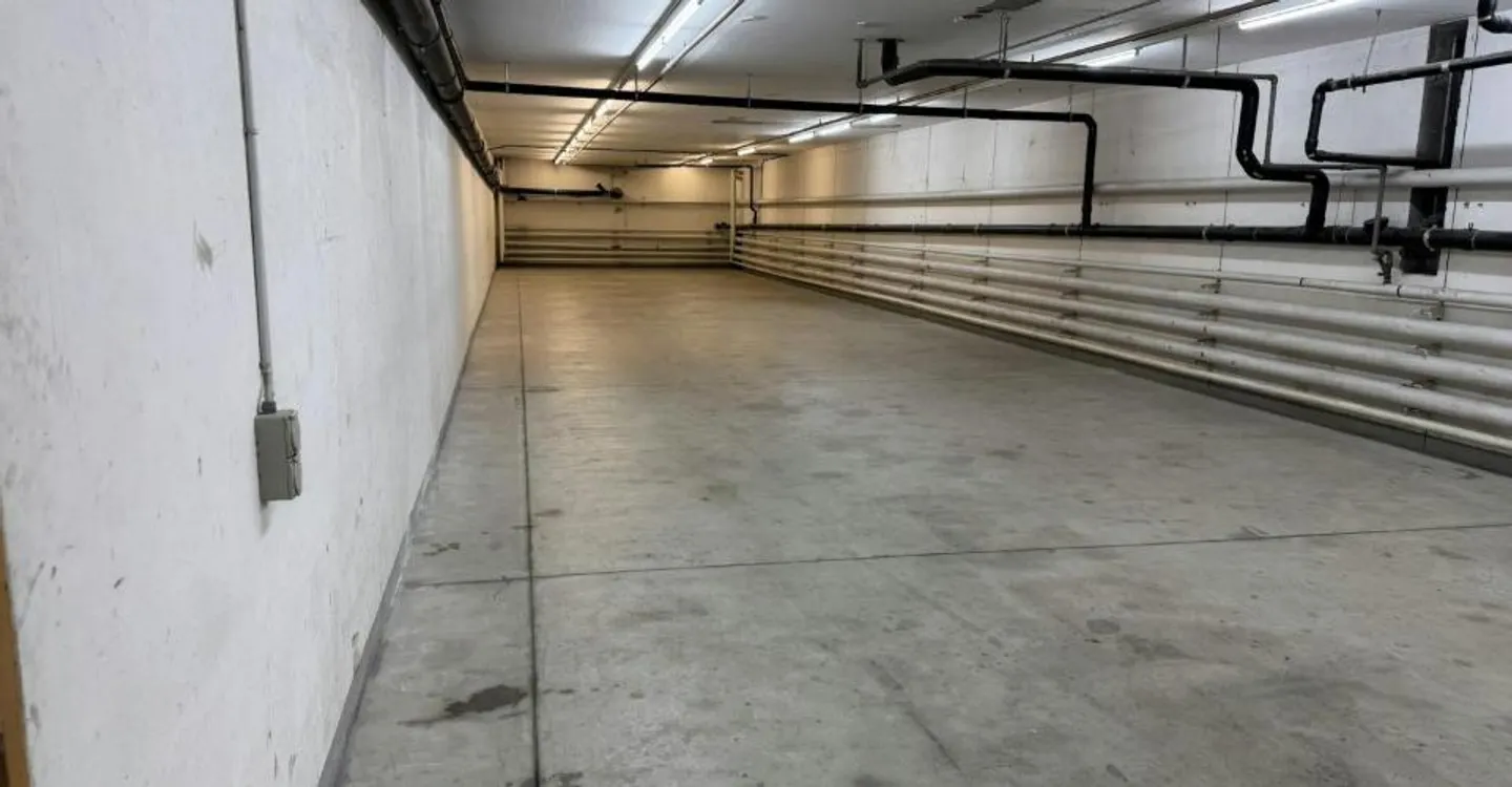 Ideal solution for your storage needs - Photo 2 of 3