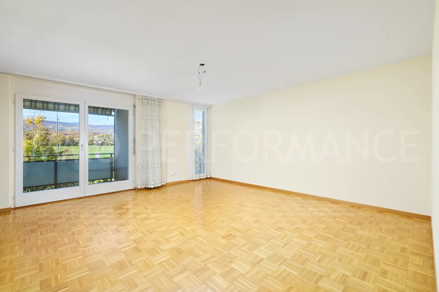 EXCLUSIVITY: Beautiful 4.5-room apartment with passage - Photo 4 of 16