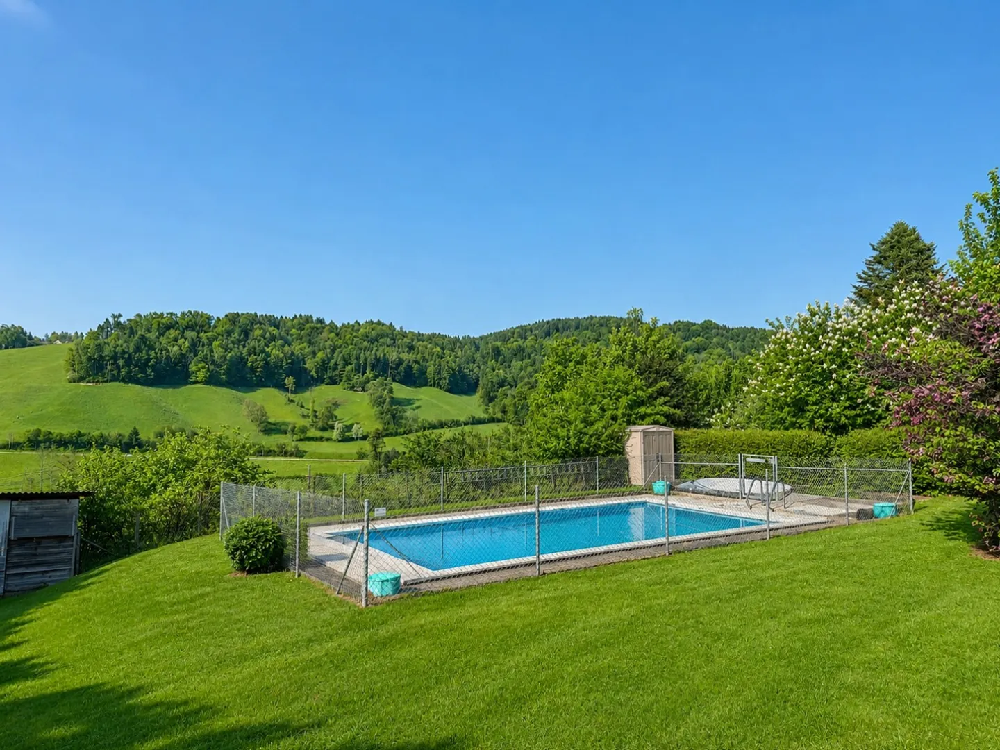 Casa familiare semi-indipendente di 5,5 stanze soleggiata nel quartiere «Grünhügel» - Foto 8 di 8