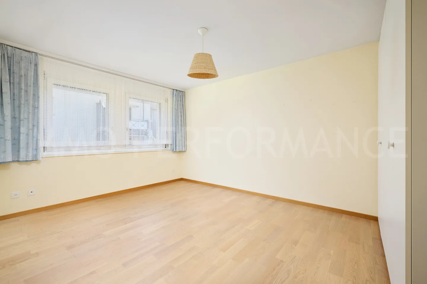 EXCLUSIVITY: Beautiful 4.5-room apartment with passage - Photo 9 of 16