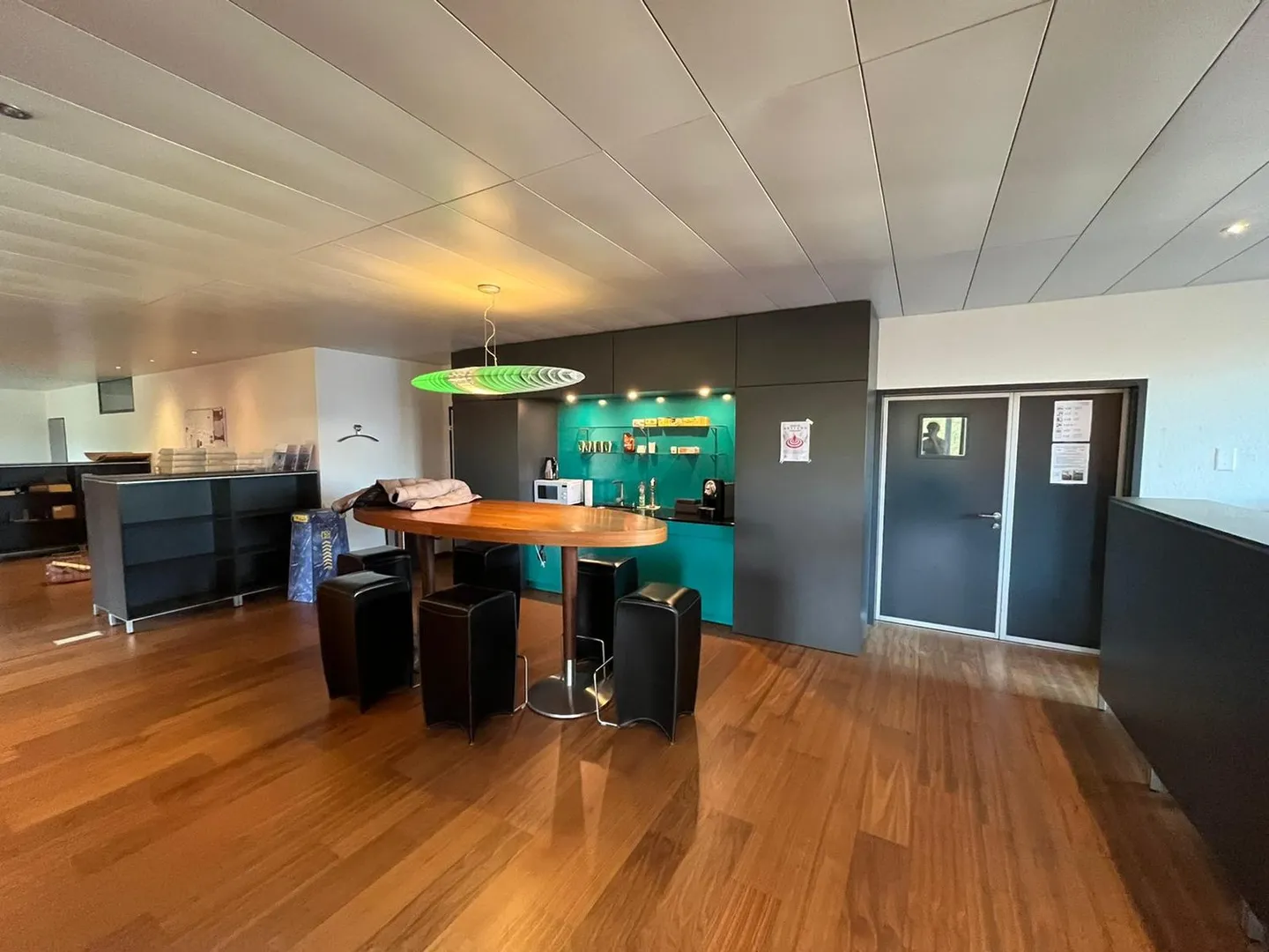 Schöne & Zentrale Bürofläche zu Vermieten - Foto 12 von 20