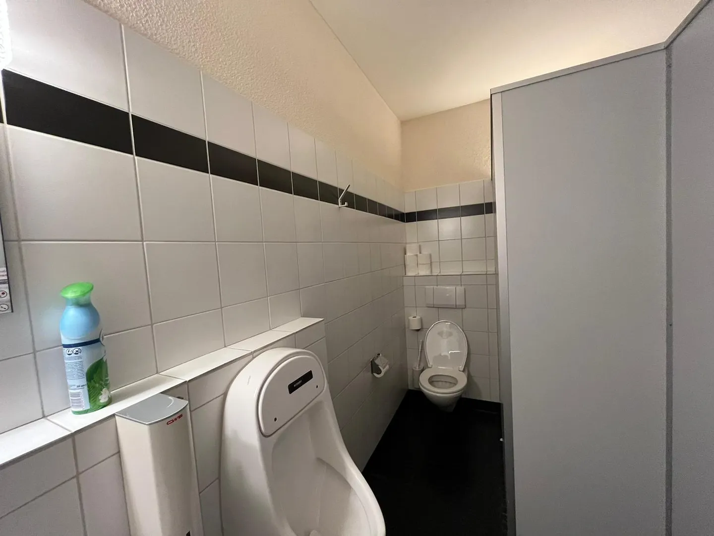 Schöne & Zentrale Bürofläche zu Vermieten - Foto 19 von 20