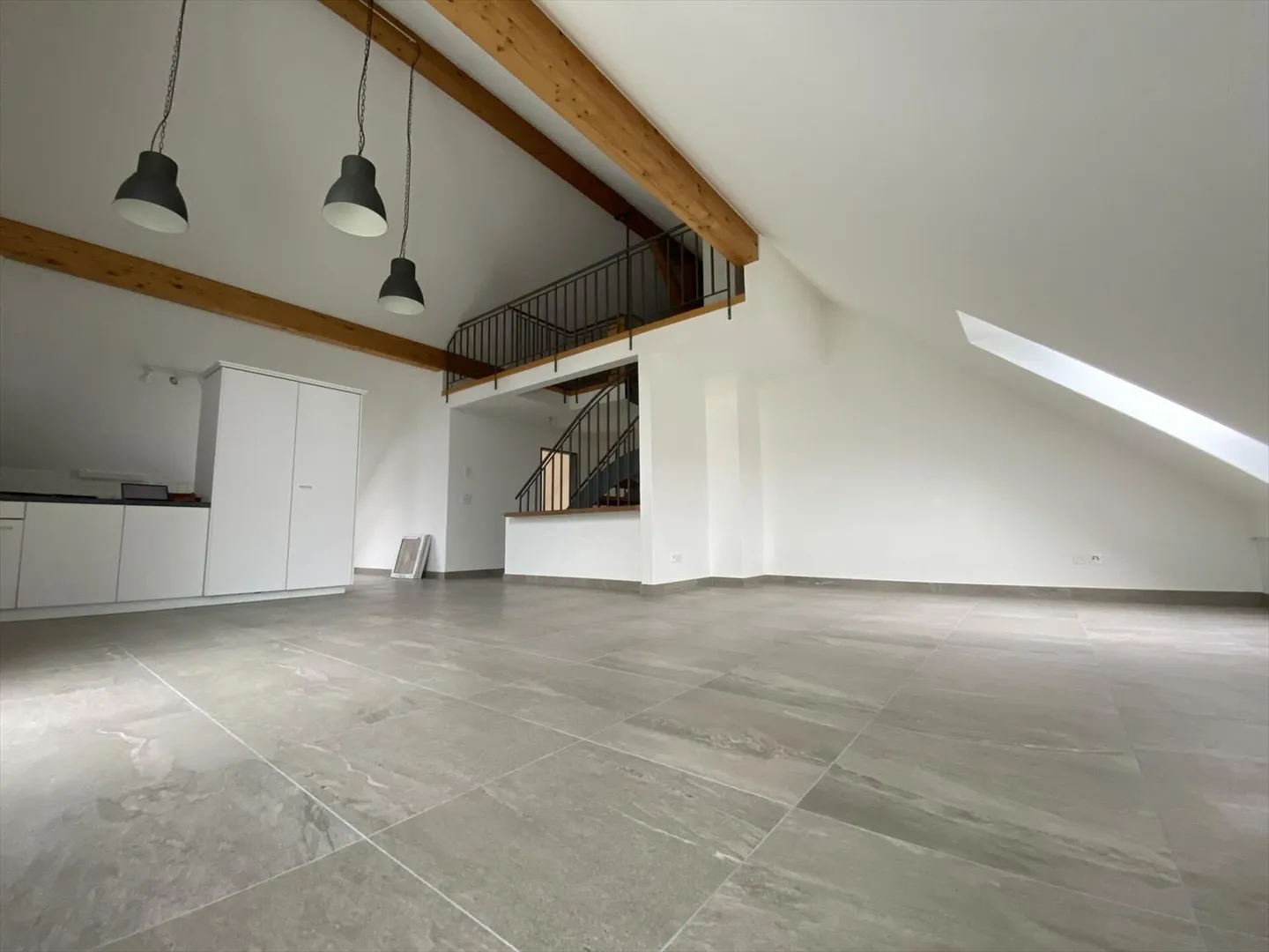 Duplex 4.5 rooms - Photo 3 of 7