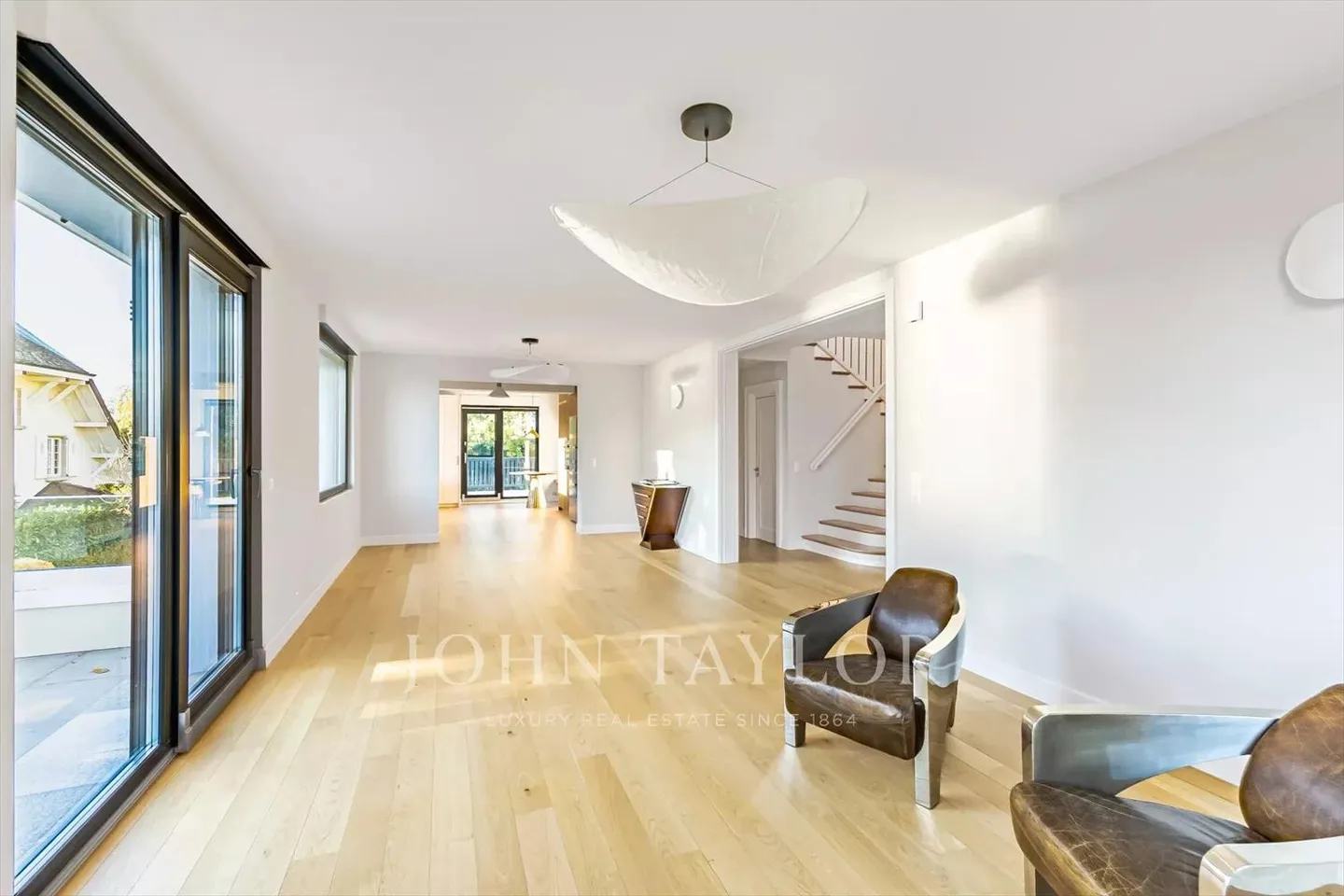 Villa indipendente completamente ristrutturata - Foto 3 di 10