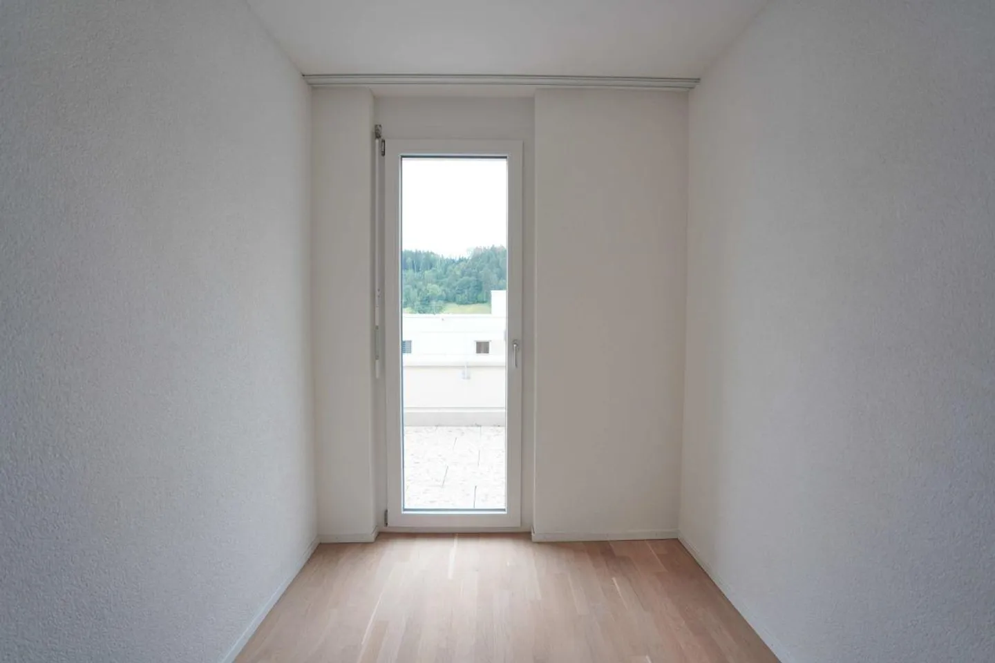 Moderno Appartamento Attico con Vista sul Verde - Foto 6 di 12
