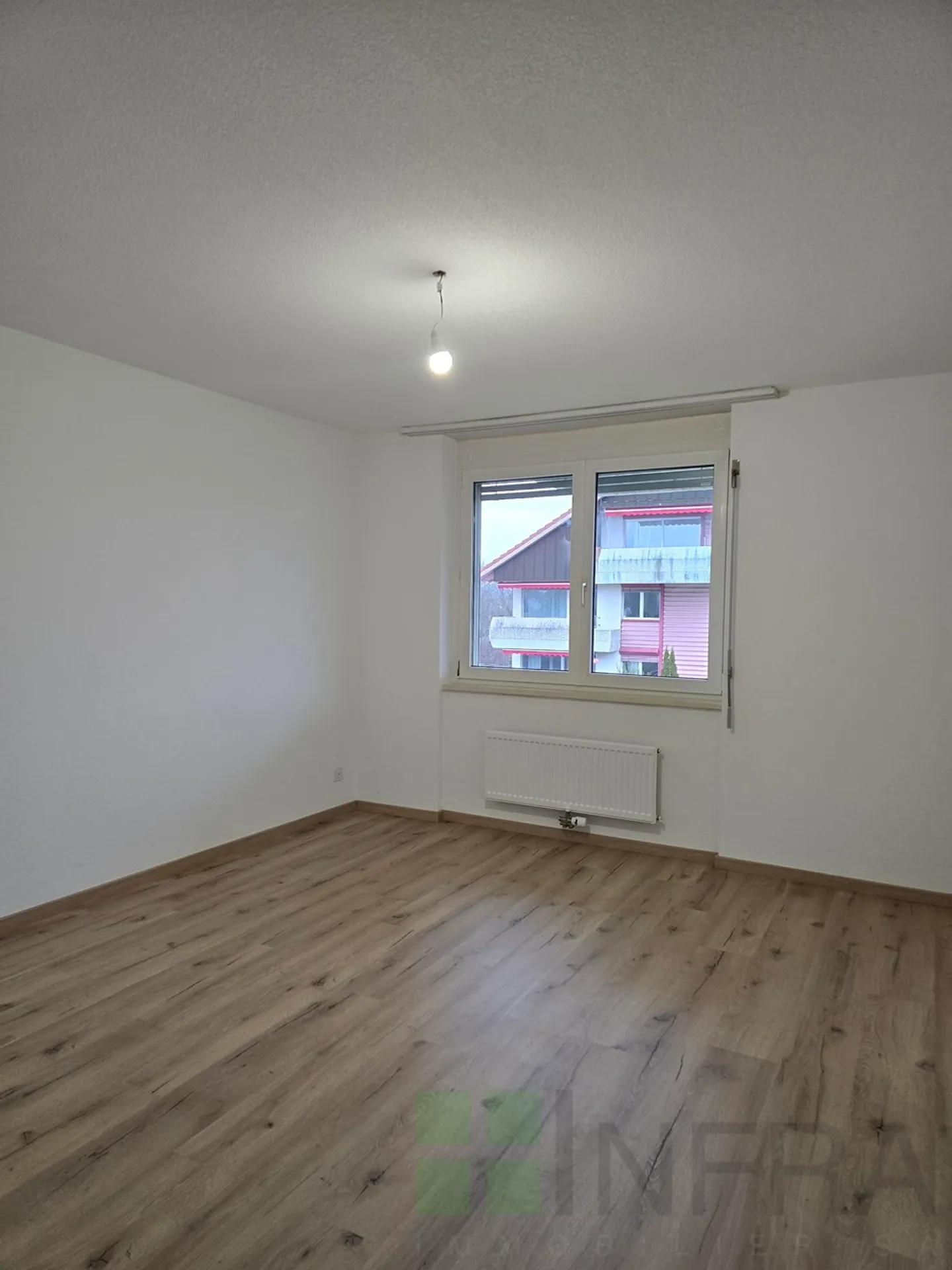 Renovated 4.5-room apartment on the 2nd floor, without elevator - Photo 5 of 10