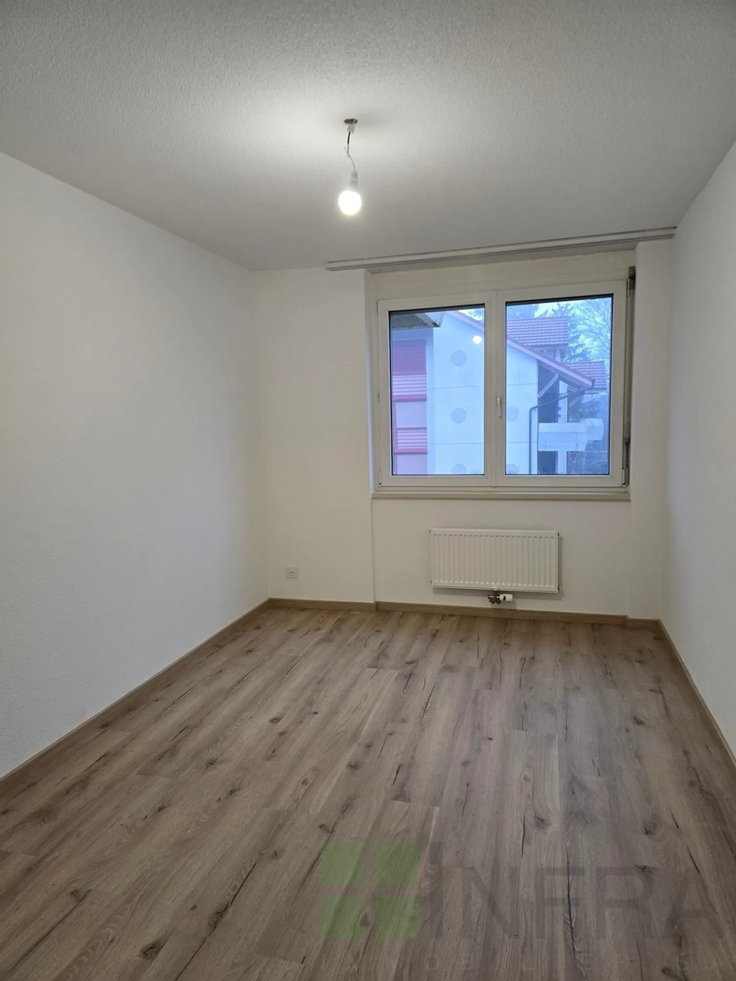 Renovated 4.5-room apartment on the 2nd floor, without elevator - Photo 4 of 10