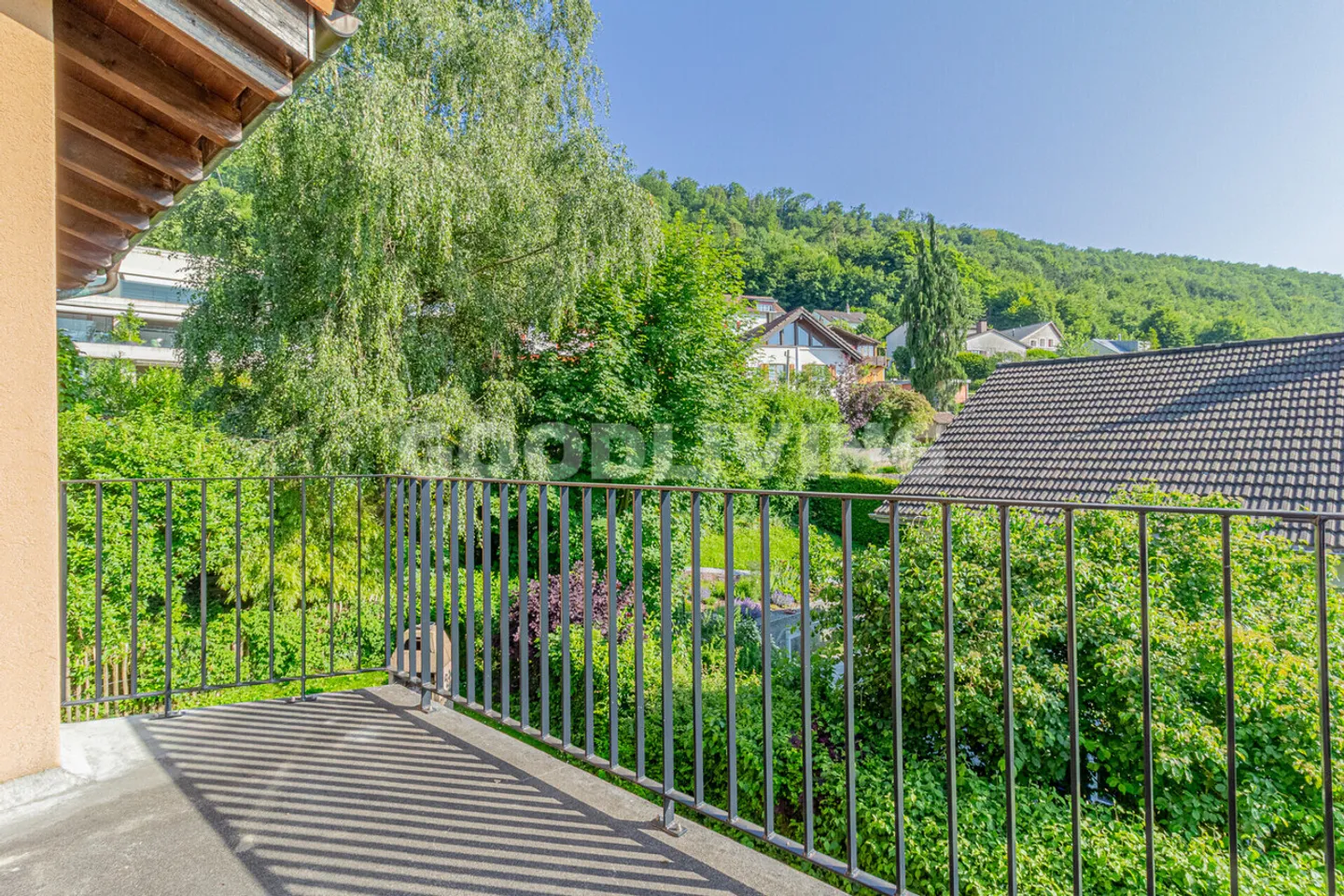 Charmantes Einfamilienhaus an sonniger Hanglage - Foto 2 von 7