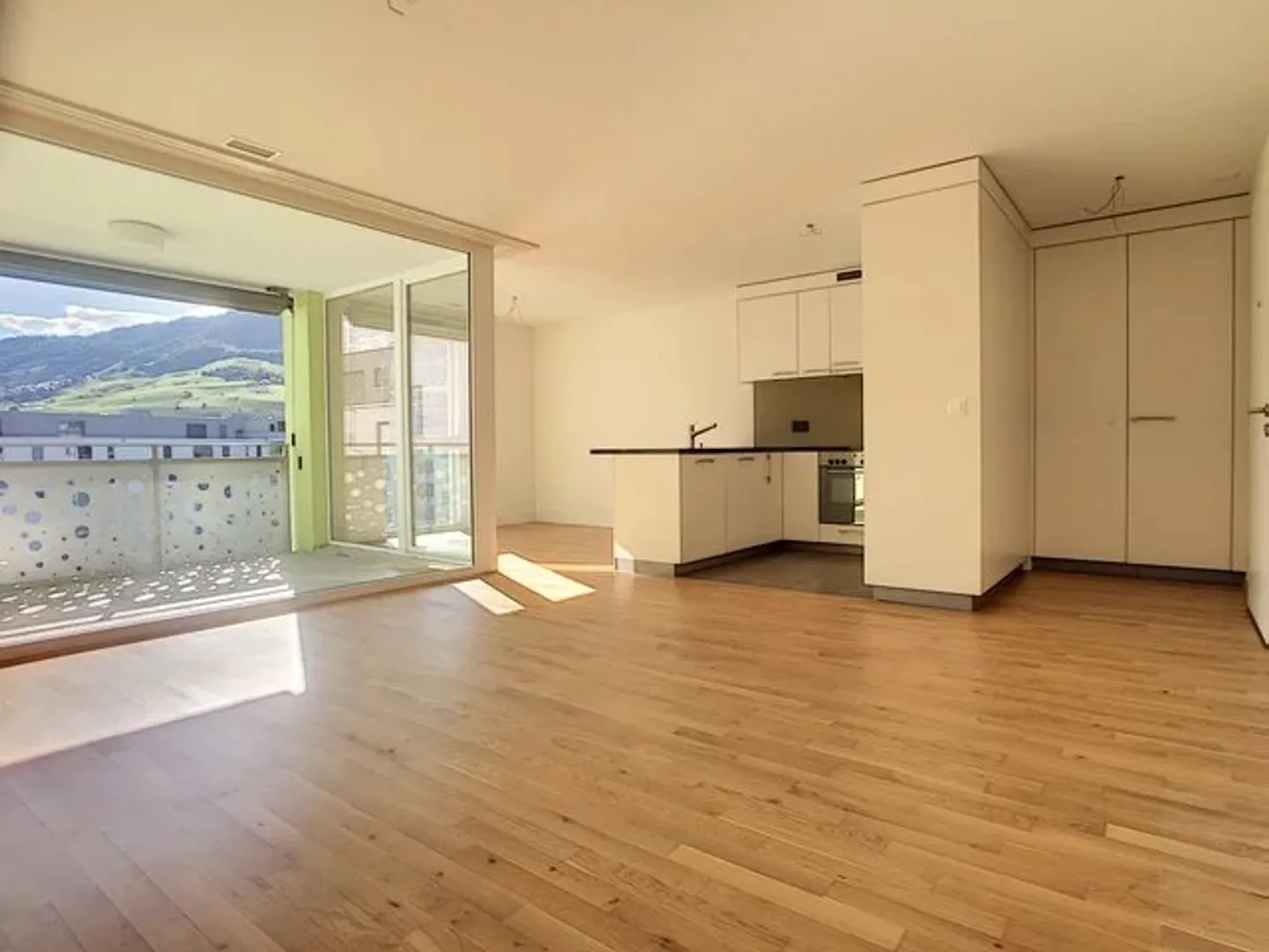 Charmante 2.5-Zimmer-Wohnung - Foto 7 von 7