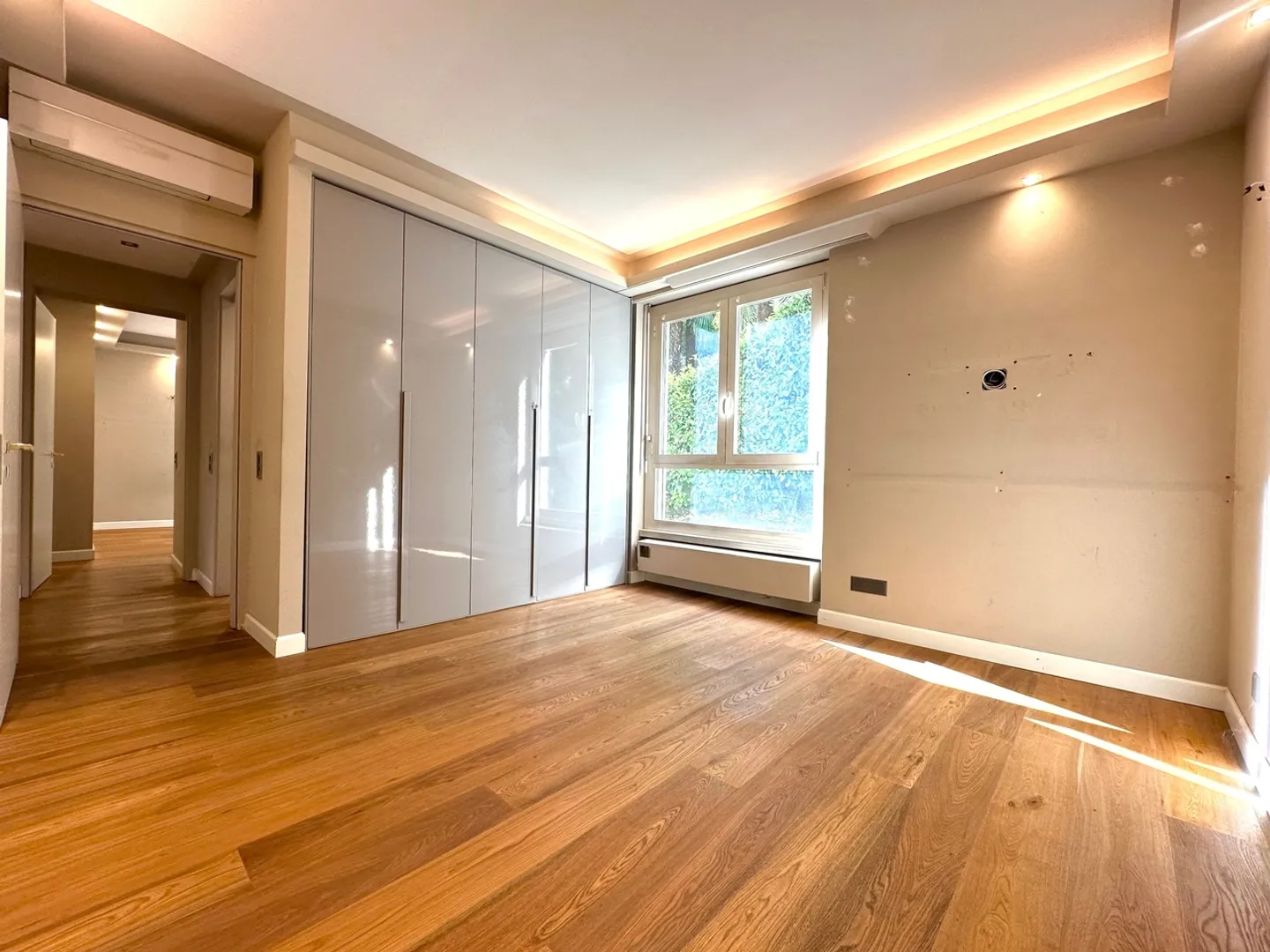 Spacious 4.5-room apartment in Lugano – Your new home in Ticino - Photo 5 of 10