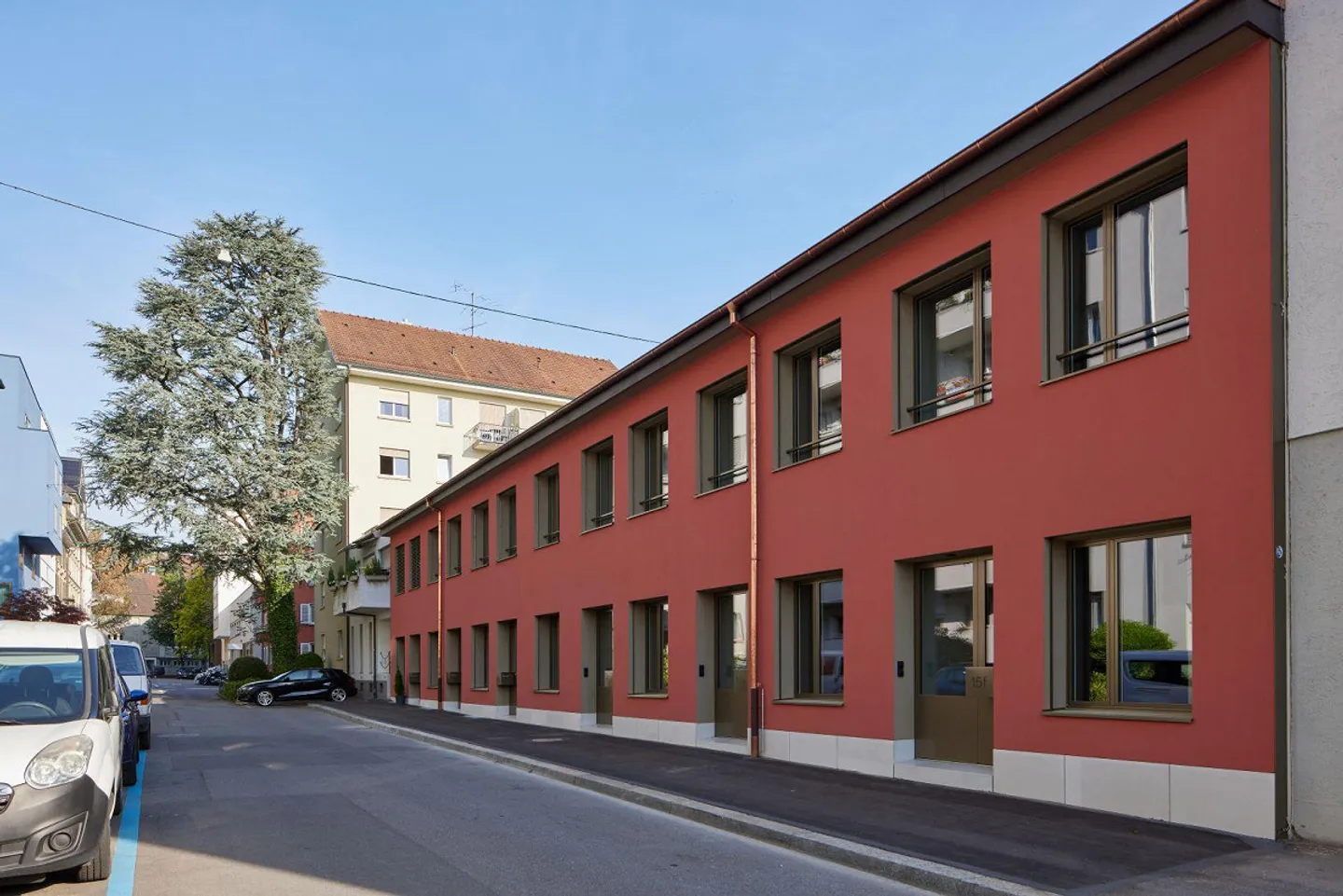 Luxe urbain sous forme brute Loft industriel à plusieurs étages - Photo 2 sur 10