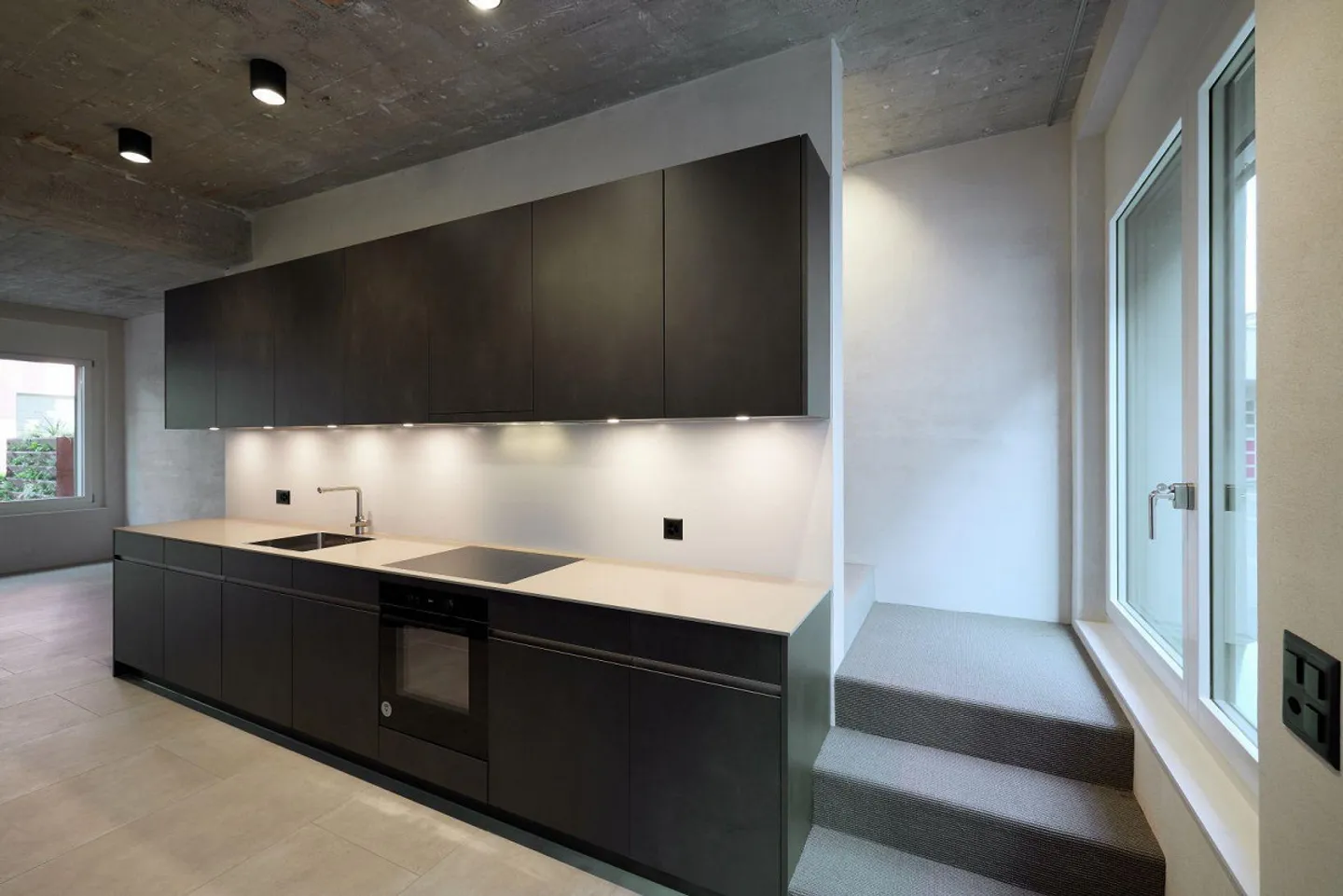 Luxe urbain sous forme brute Loft industriel à plusieurs étages - Photo 5 sur 10