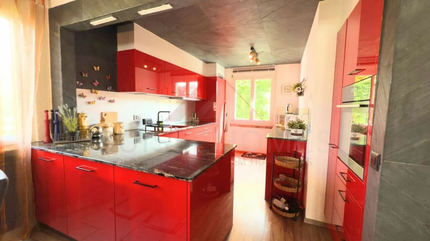 Paradiso Familiare Elegante con Piscina e Sauna - Incantevole Casa Unifamiliare in una Posizione Tranquilla a Kestenholz - Foto 5 di 19