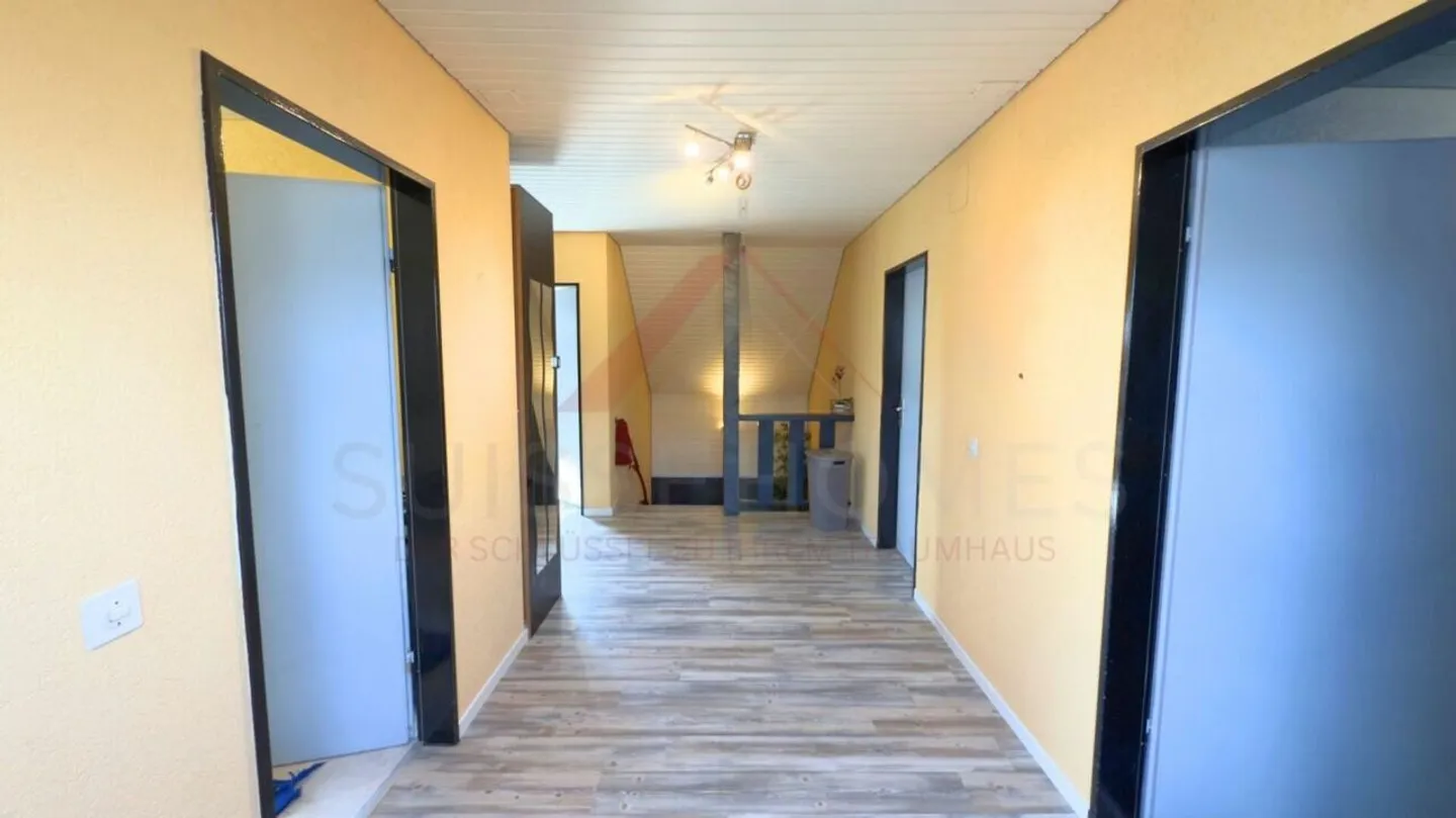 Paradiso Familiare Elegante con Piscina e Sauna - Incantevole Casa Unifamiliare in una Posizione Tranquilla a Kestenholz - Foto 9 di 19