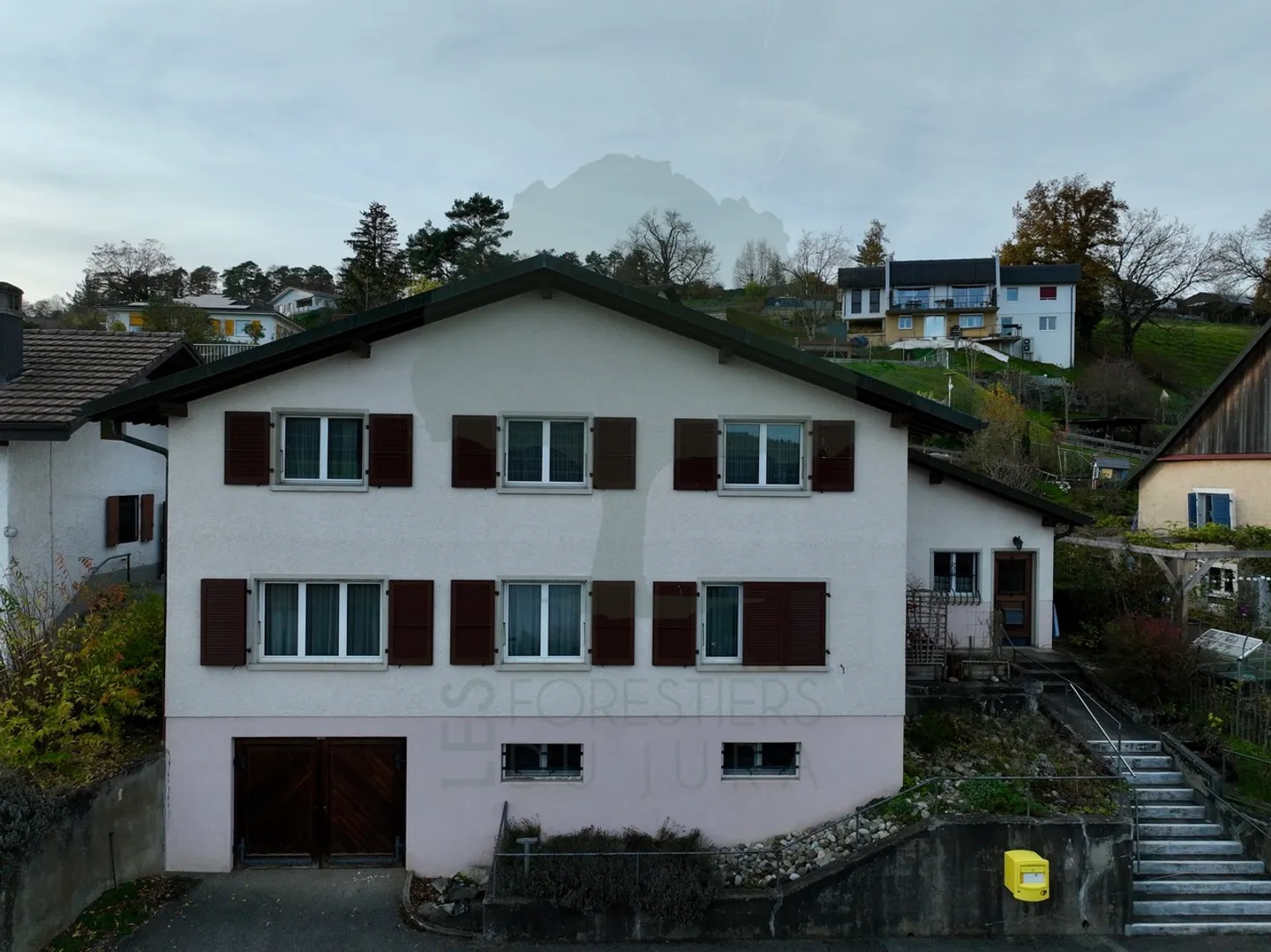 Charmantes Einfamilienhaus in Courtedoux - Foto 1 von 23