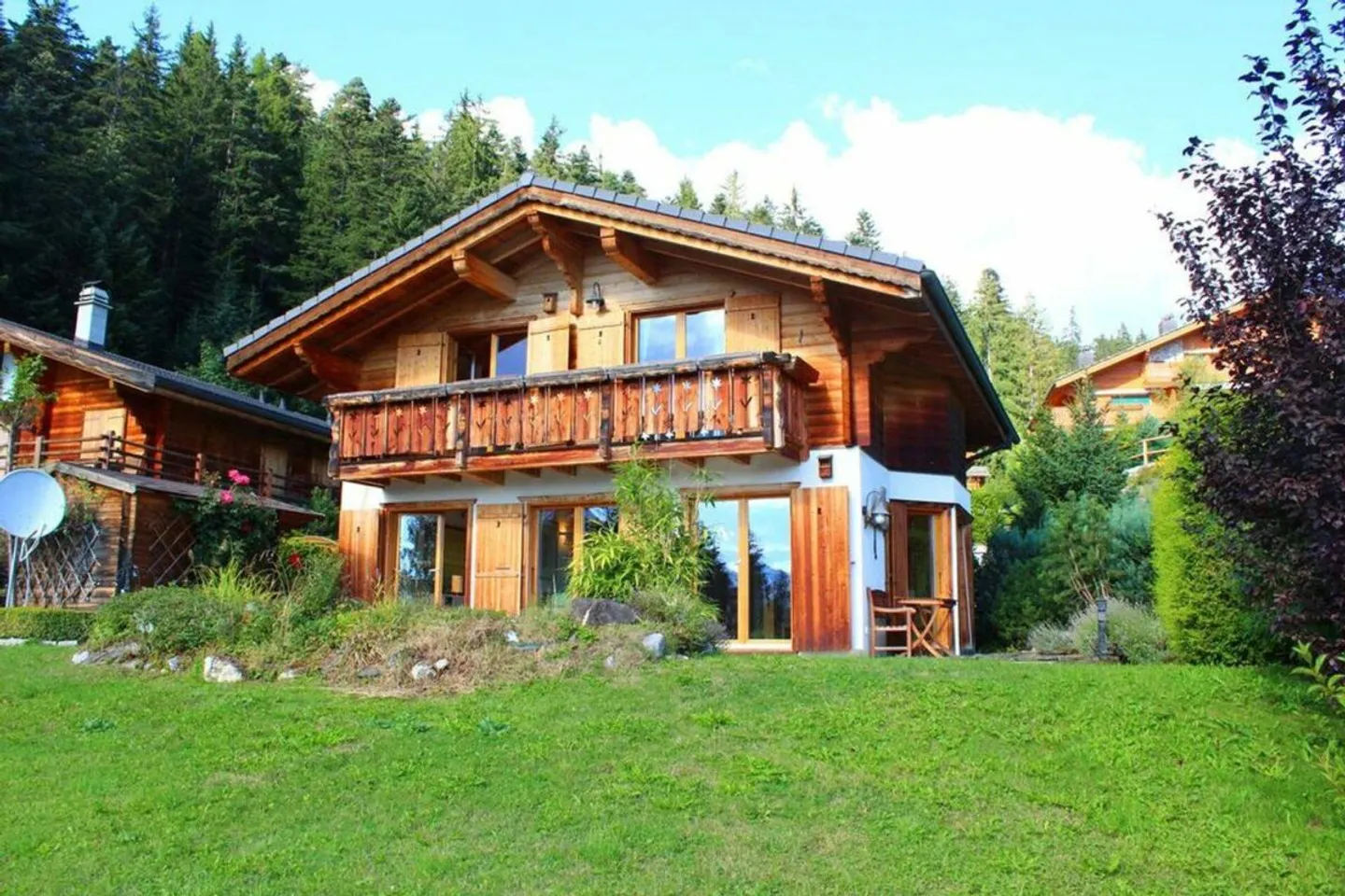 Chalet Incantevole con Giardino - Foto 1 di 16