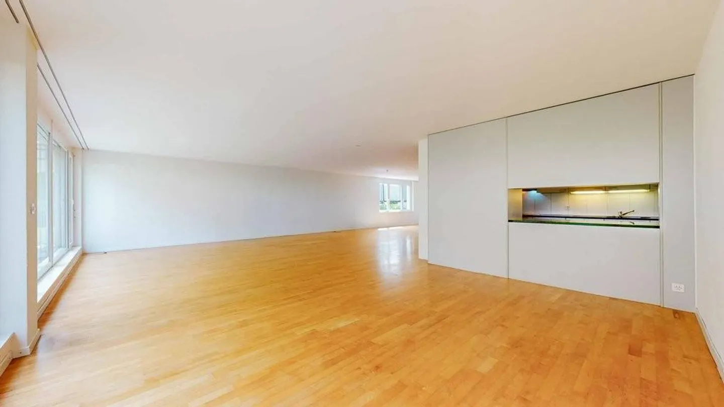 Loft with Garden Seating Area - Photo 9 of 12