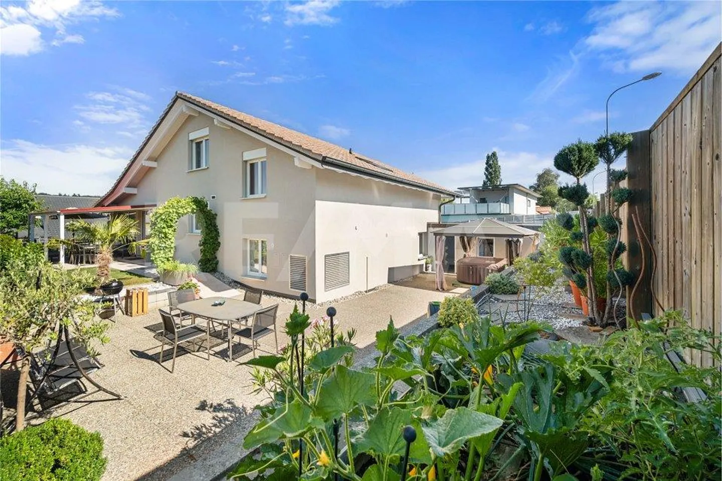 Villa Charmante avec Jardin d'Hiver - Photo 3 sur 13