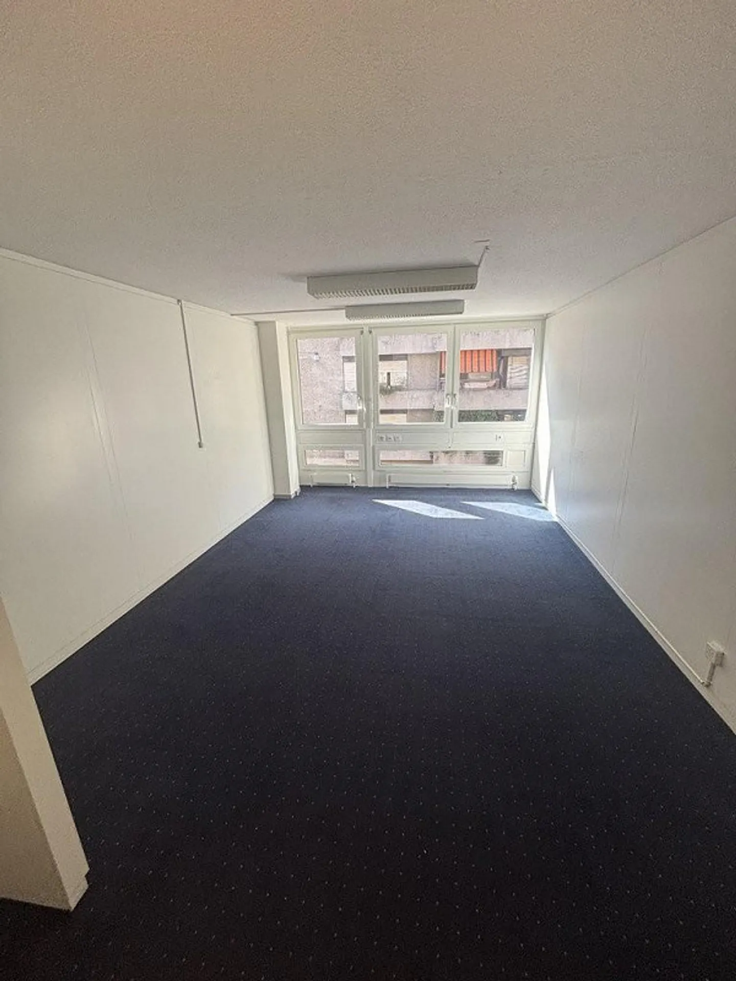 Single Office in Prime Location in Biel - Photo 4 of 7
