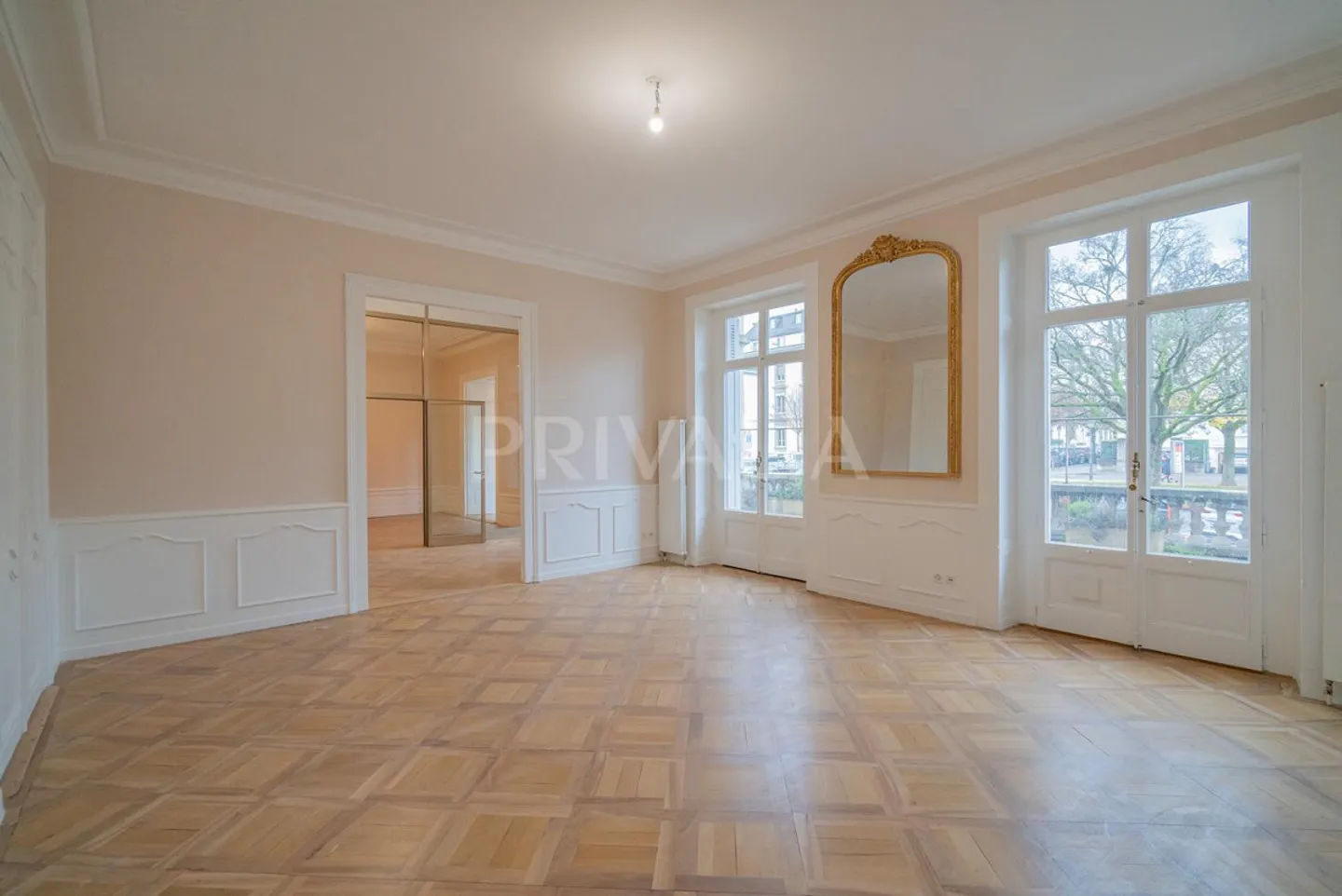 Bureaux Prestigieux à Genève - Photo 1 sur 9