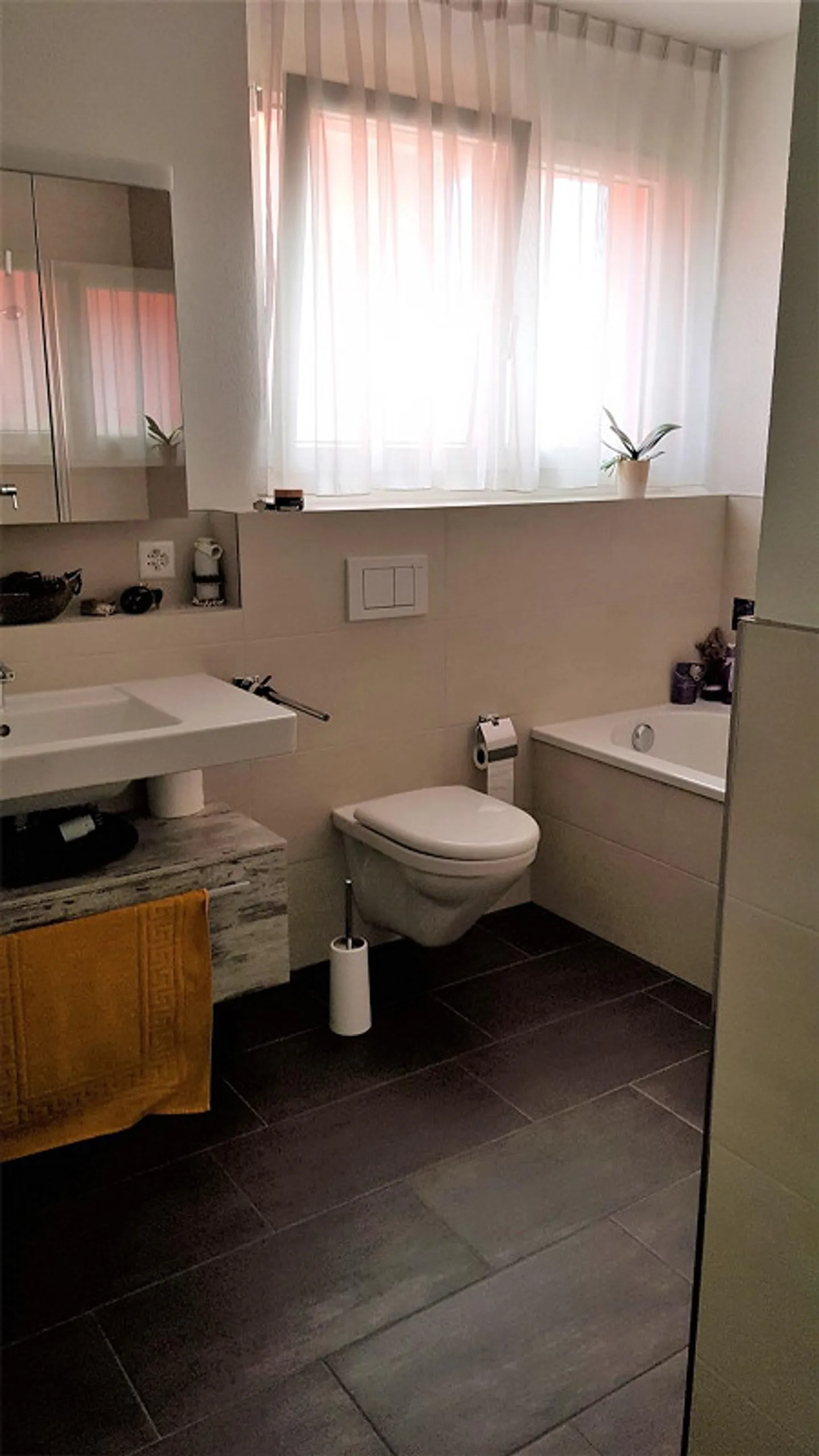 Beautiful bright 3.5-room apartment on the ground floor - Photo 3 of 7