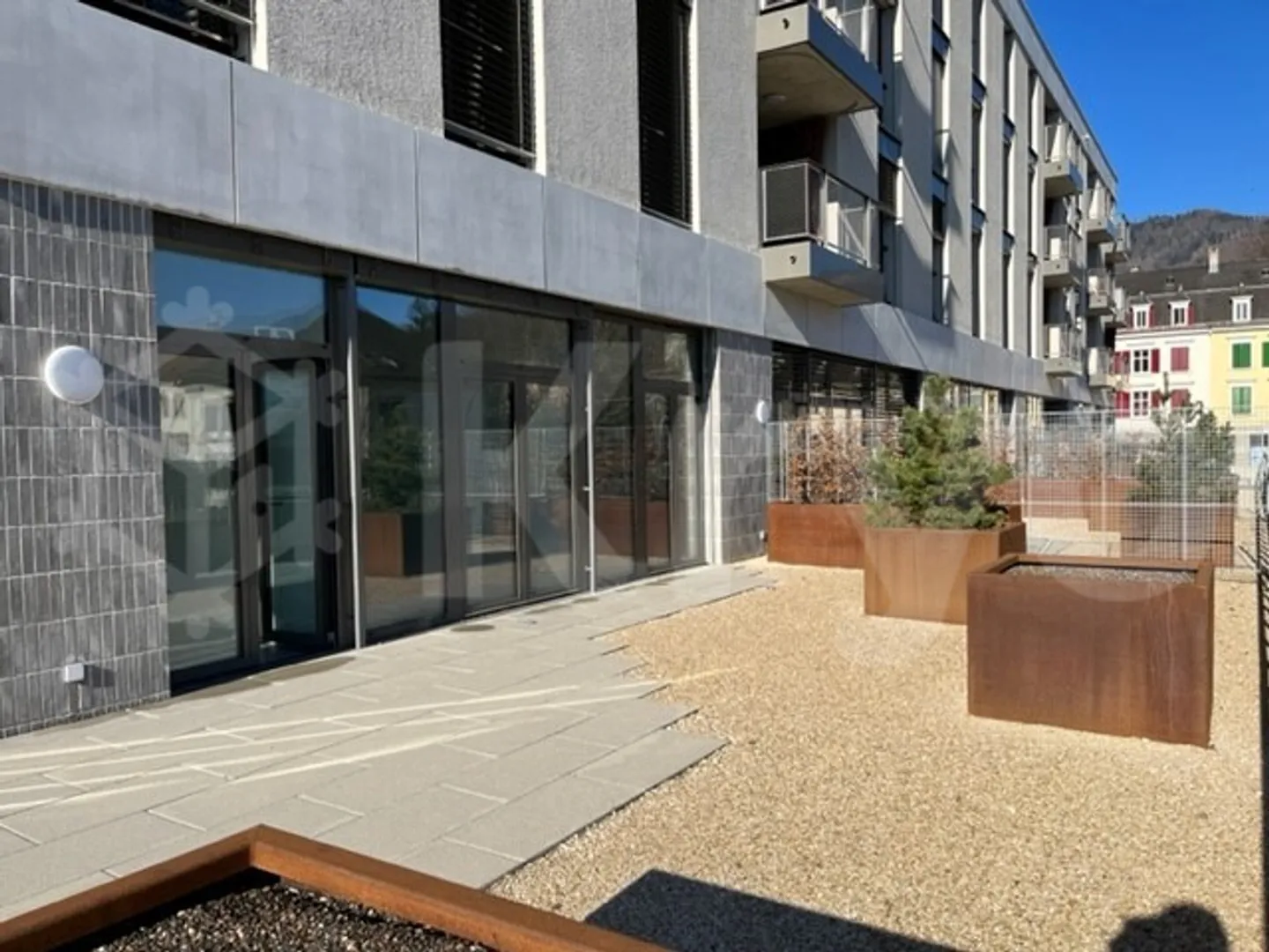 Delémont, wunderschöne 3.5 Zimmer Wohnung mit sehr grosser Terrasse - B3.RS.SA4 - Foto 1 von 8