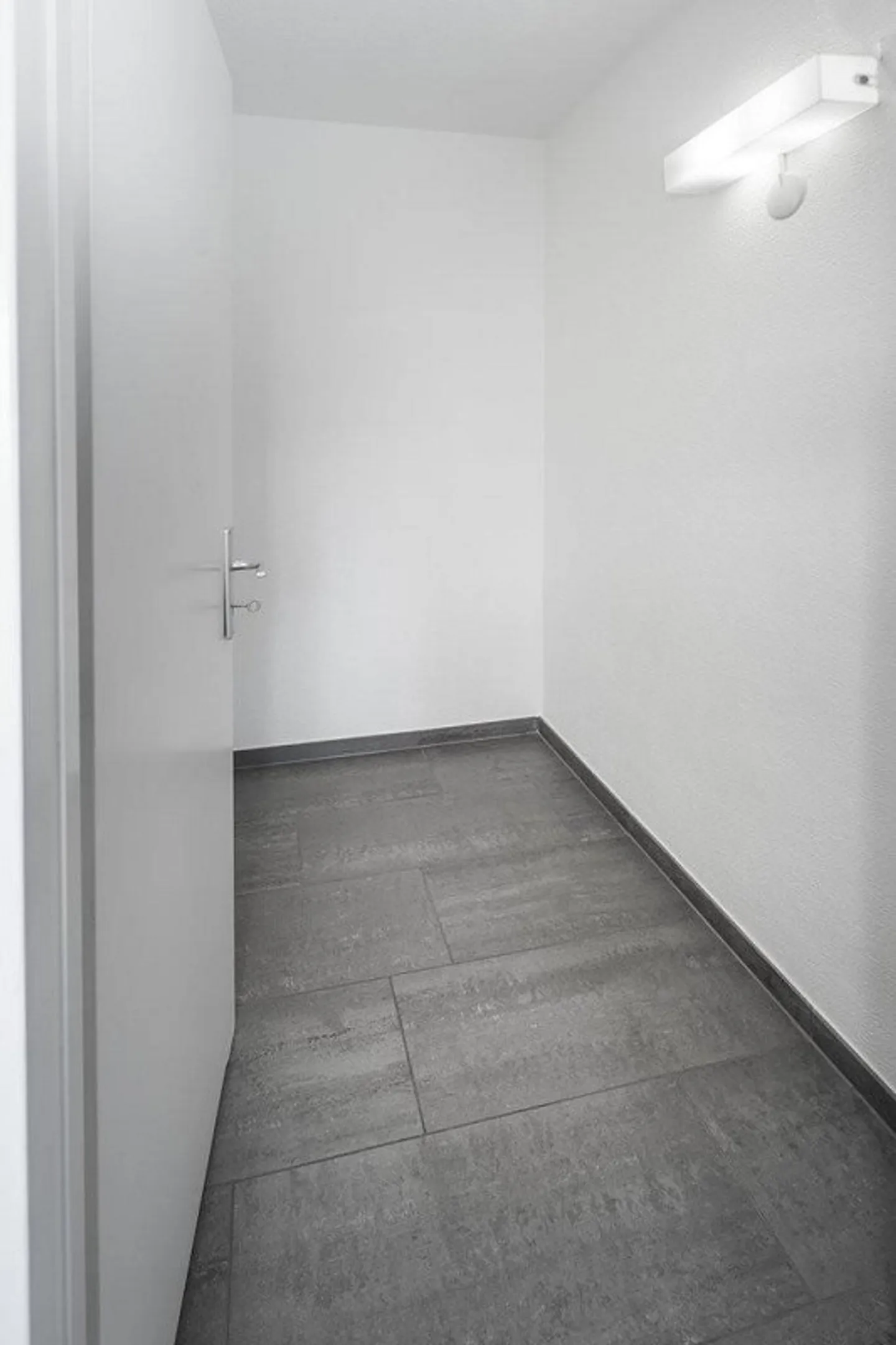 4 1/2-room apartment near the old town - Photo 10 of 11