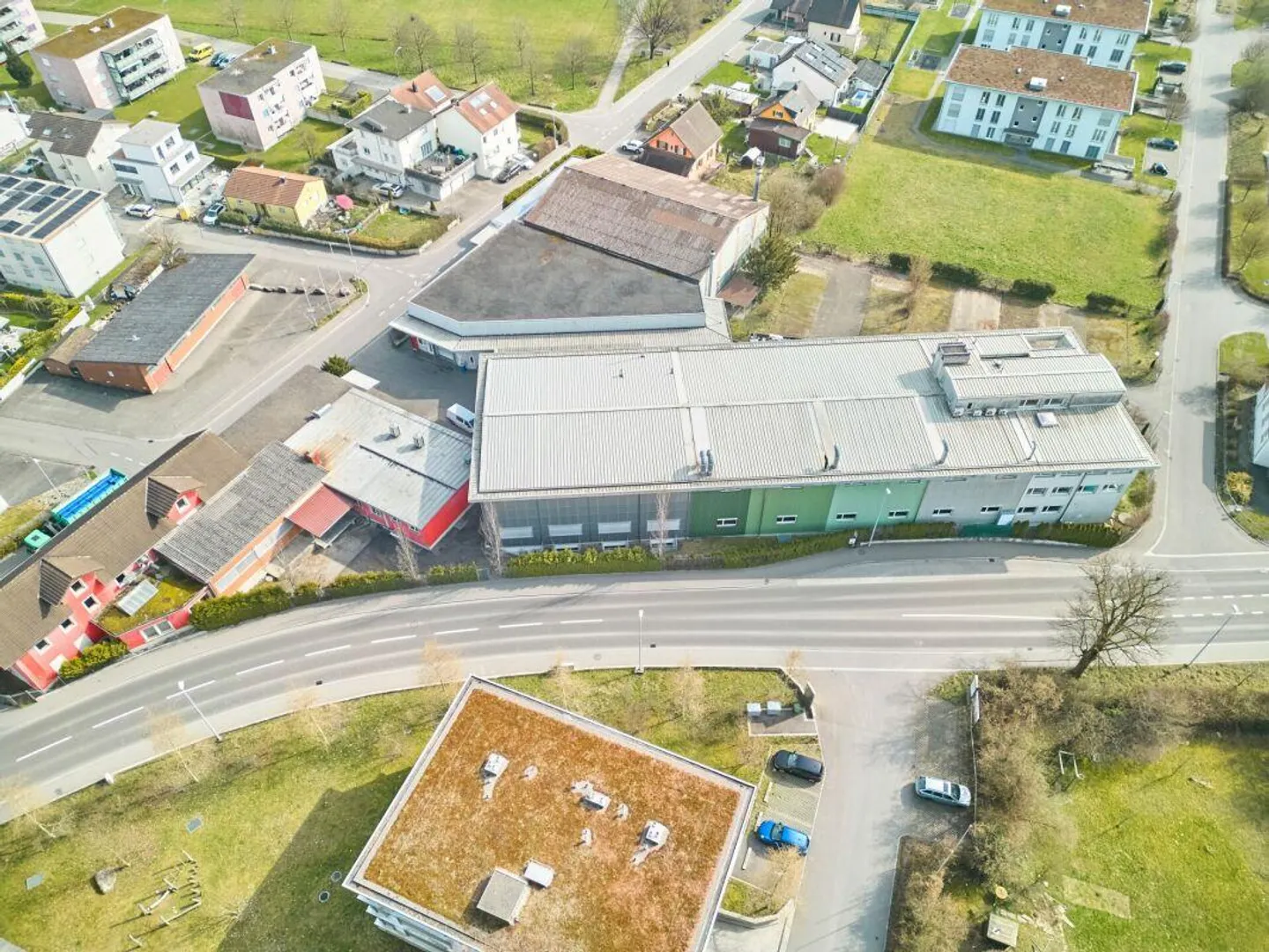 Vielseitige Gewerbefläche in Dottikon - Foto 2 von 14