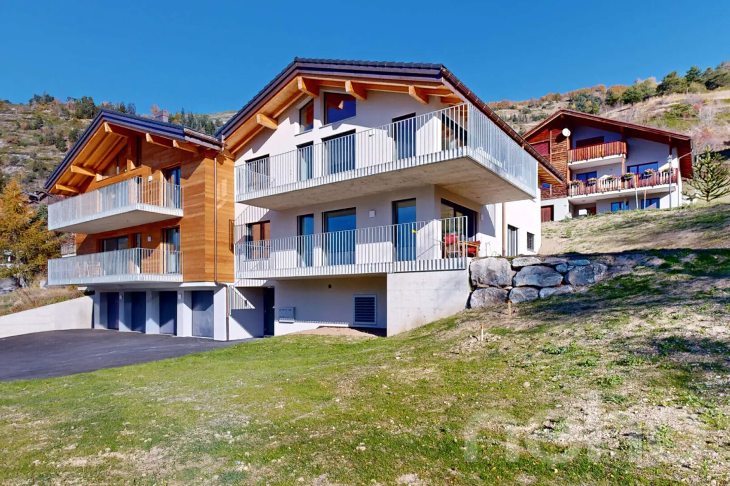 New Apartment with Panoramic View, 5 Minutes from Leuk - Photo 3 of 14