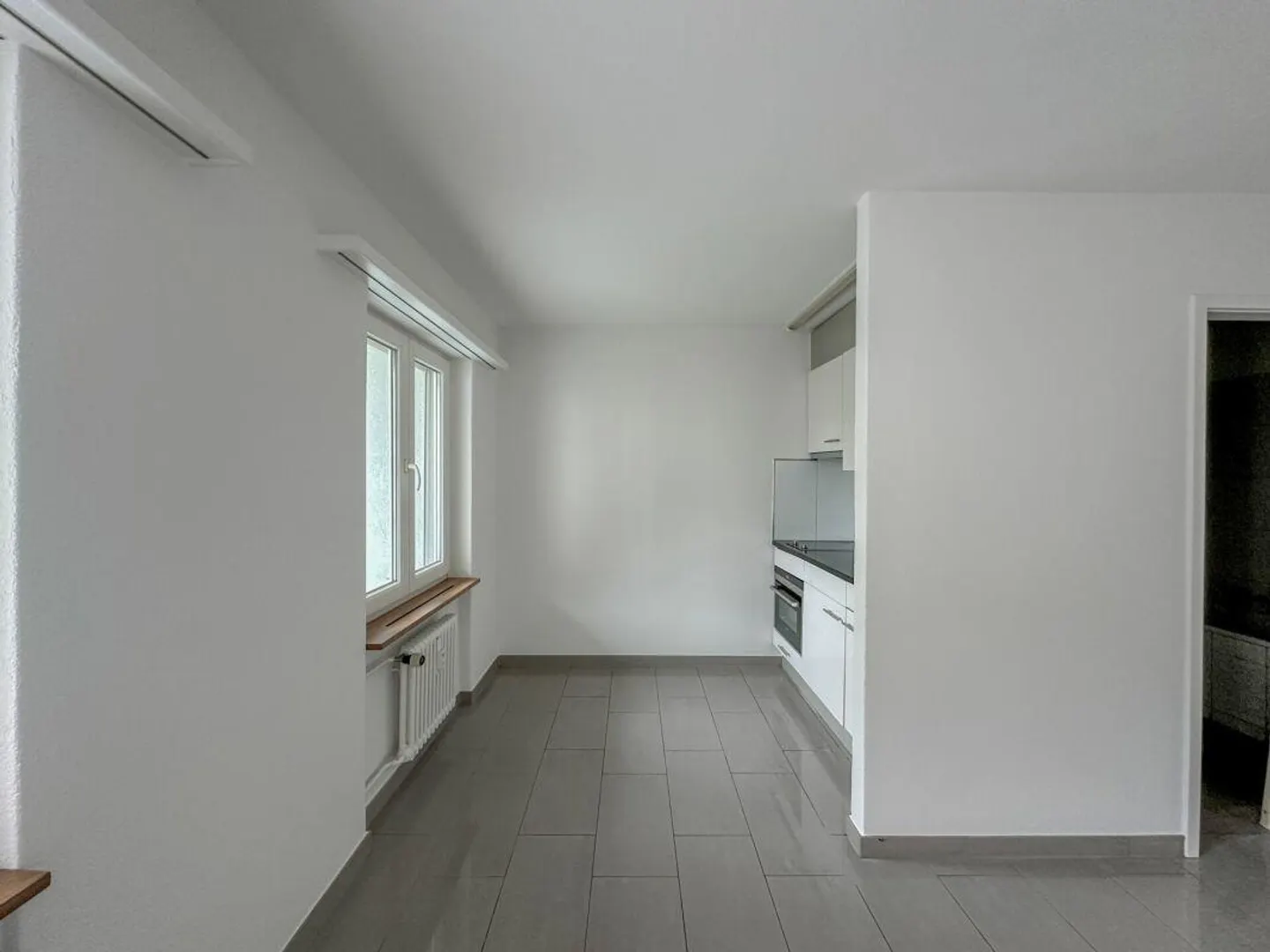Appartement central 1 pièce avec balcon - Photo 4 sur 8