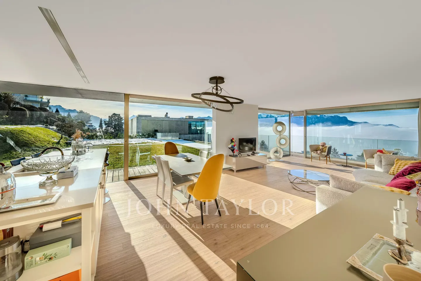 EXKLUSIVITÄT! Ausgezeichnetes 4.5-Zimmer-Contemporary mit Panoramablick auf den See - Foto 1 di 6