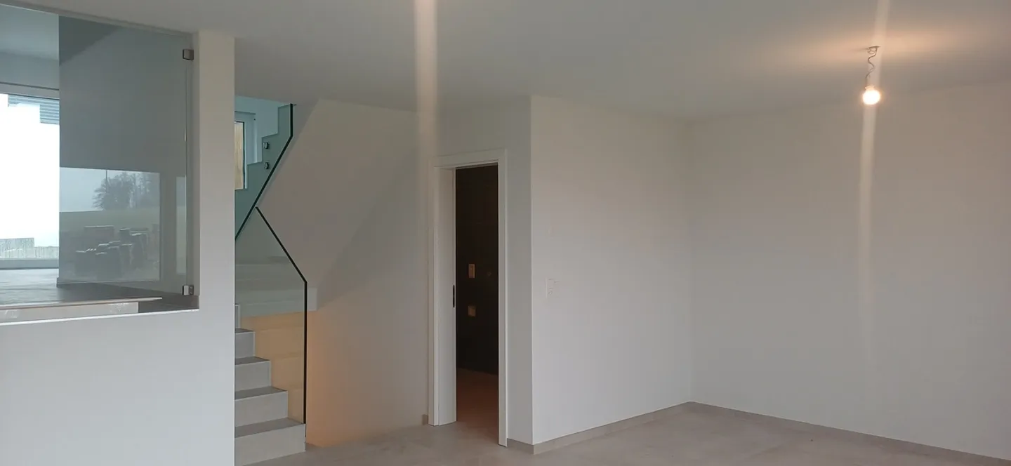 For sale. Charming 5.5 room terraced house. Ideal for a family - Photo 5 of 13