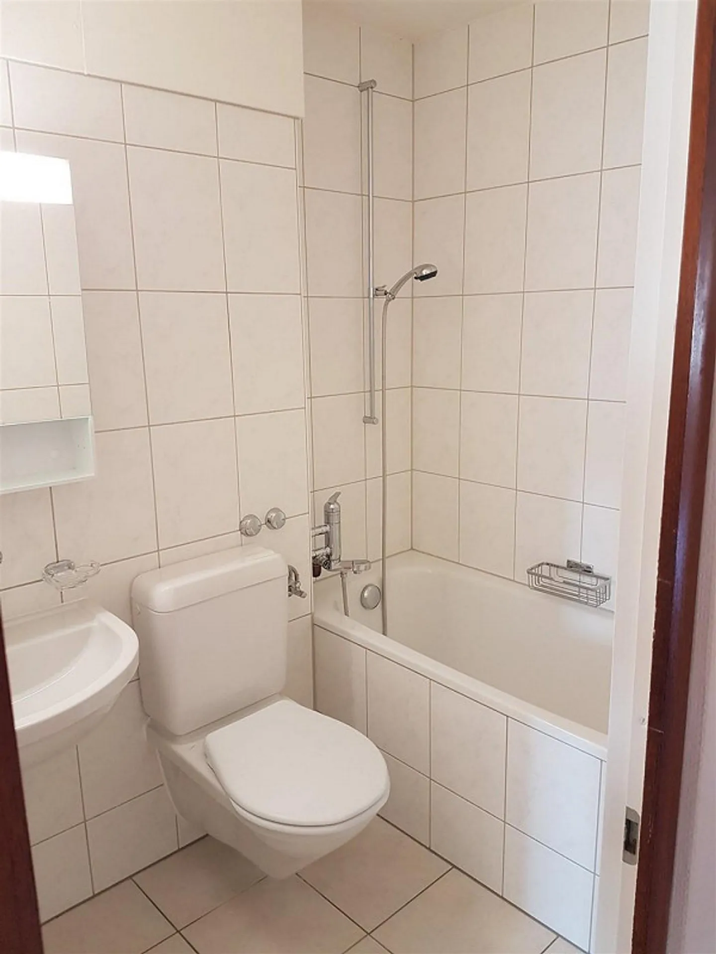 Appartement moderne avec balcon - Photo 4 sur 5