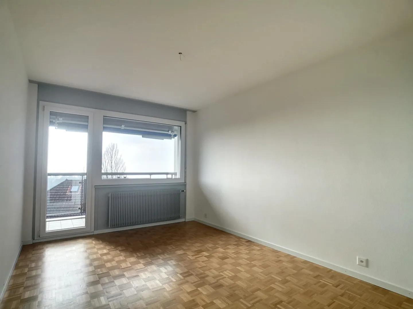 Charming 3.5 Room Apartment - Photo 4 of 5